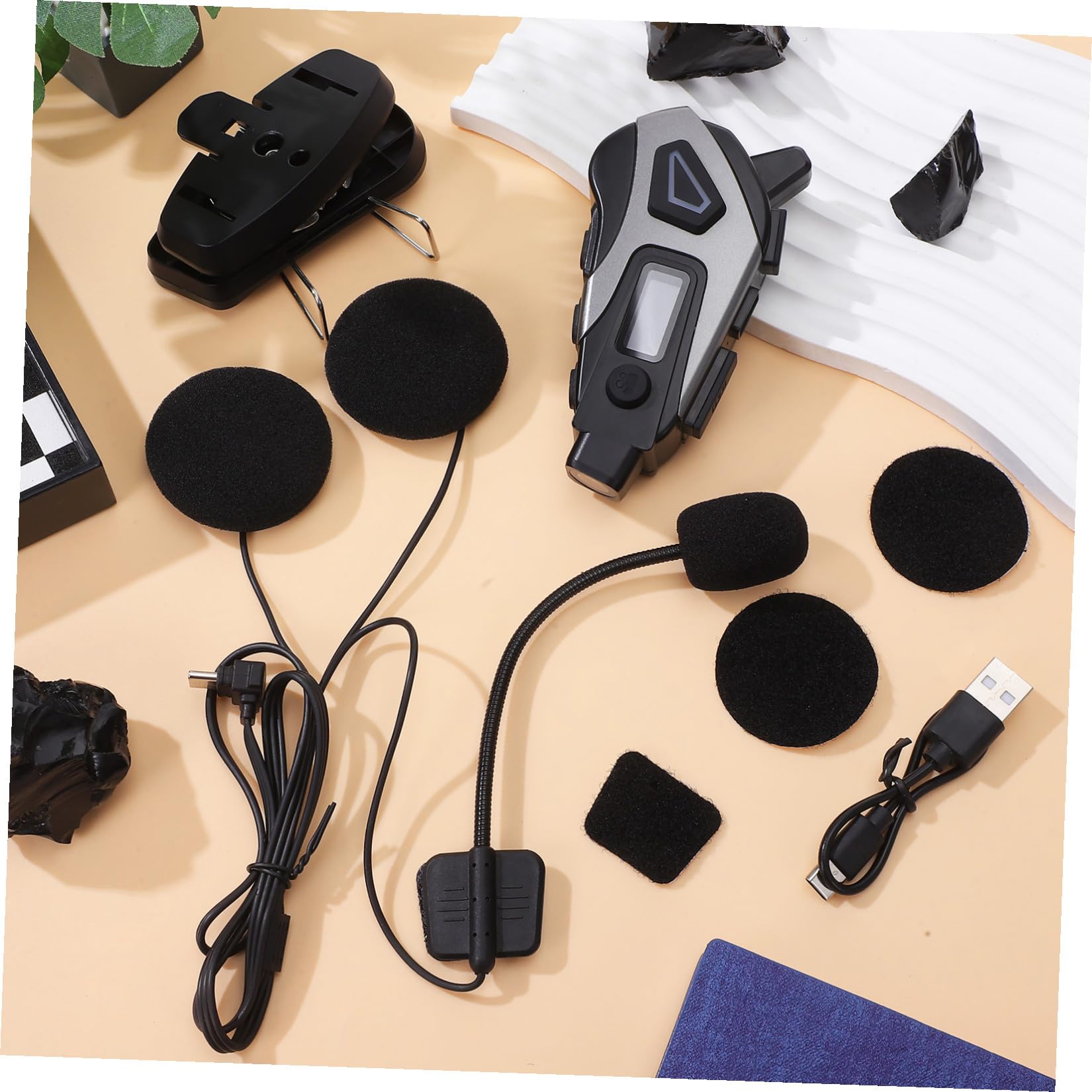 Auricolare Wireless per Casco Moto Cuffie per Casco Abs Versione 5.4 1200 Mah 32 Gb Ipx8 Uomo e Donna
