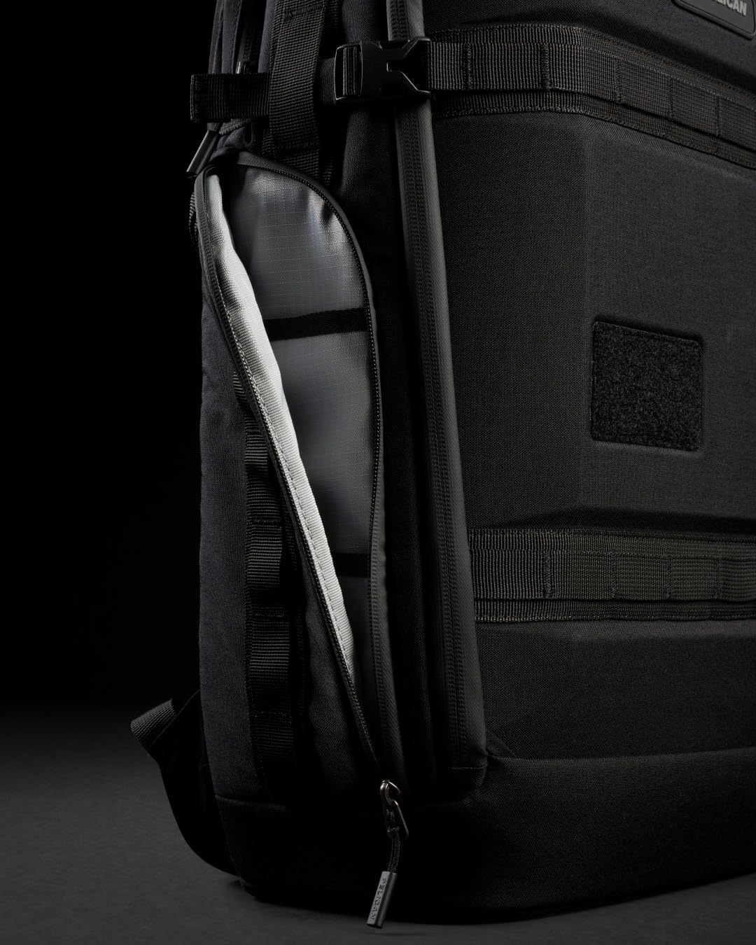 PELI Aegis PX25 Rucksack; Vielseitiger Premium-Rucksack aus Peli Shield Technologie; Wasserabweisende Materialien für den Einsatz bei jedem Wetter; Außenmaße: 27 x 16 x 46 cm; Farbe: Schwarz