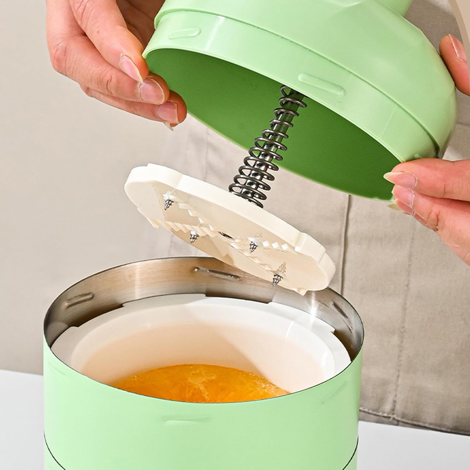 Hand Crank Ice Crusher, Stainless Steel Snow Cone Machine Manual Ices Shaver and Shaved Ice Machine for Home Camping Stainless Steel Snow Cone