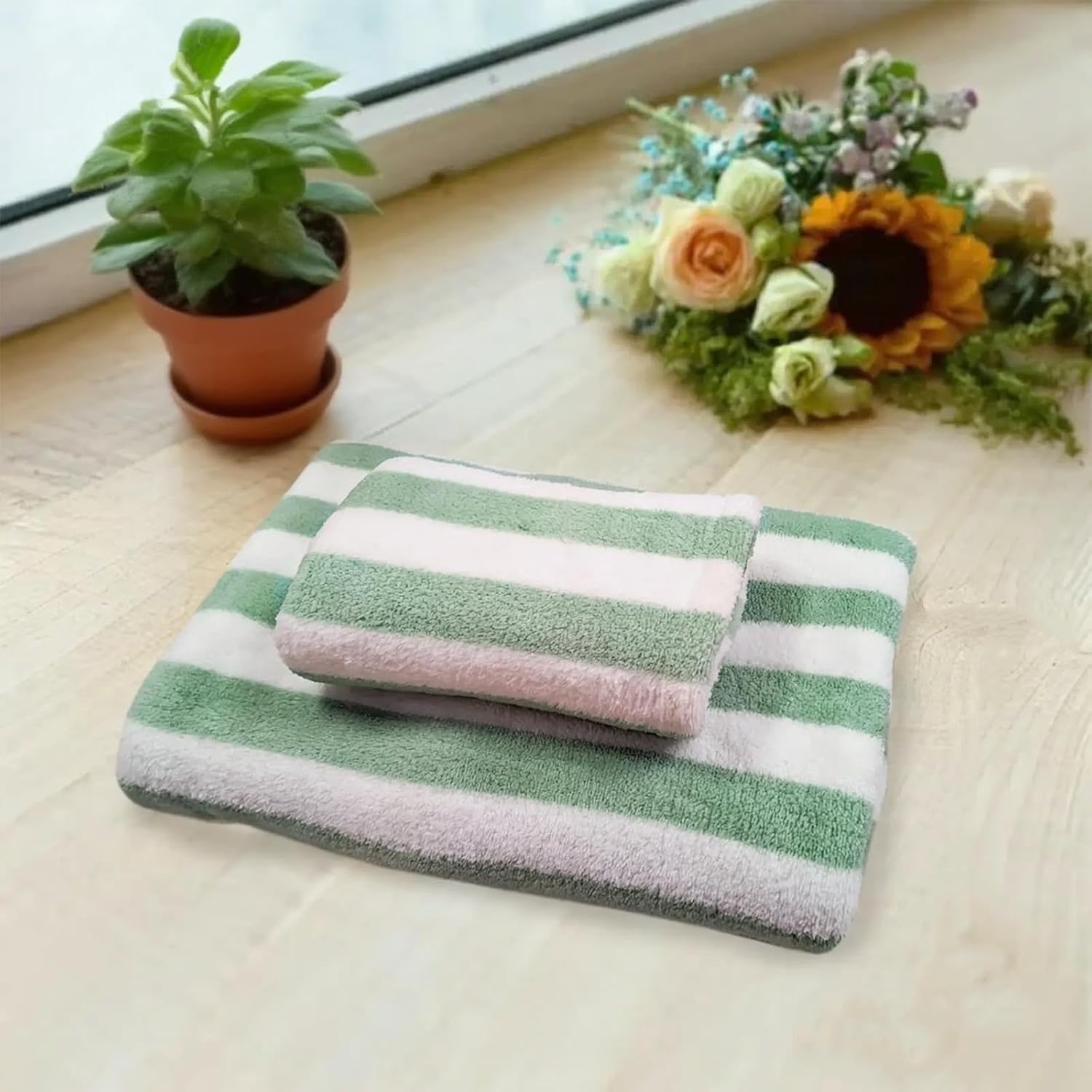 ABREEZE Green and White Cabana Striped Coral Fleece Bath Towel and Hand Towel Set (2-Piece) - Quick Dry Bathroom Towels for Spa, Gym, Travel