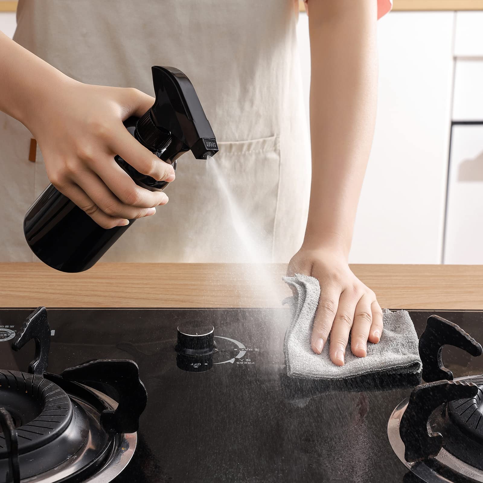 UUJOLY Przezroczysta plastikowa butelka z rozpylaczem, wielokrotnego napełniania, na wodę, olejki eteryczne, włosy, środki czyszczące, rozpylacz z regulowaną głowicą i przepływem (4 szt.)