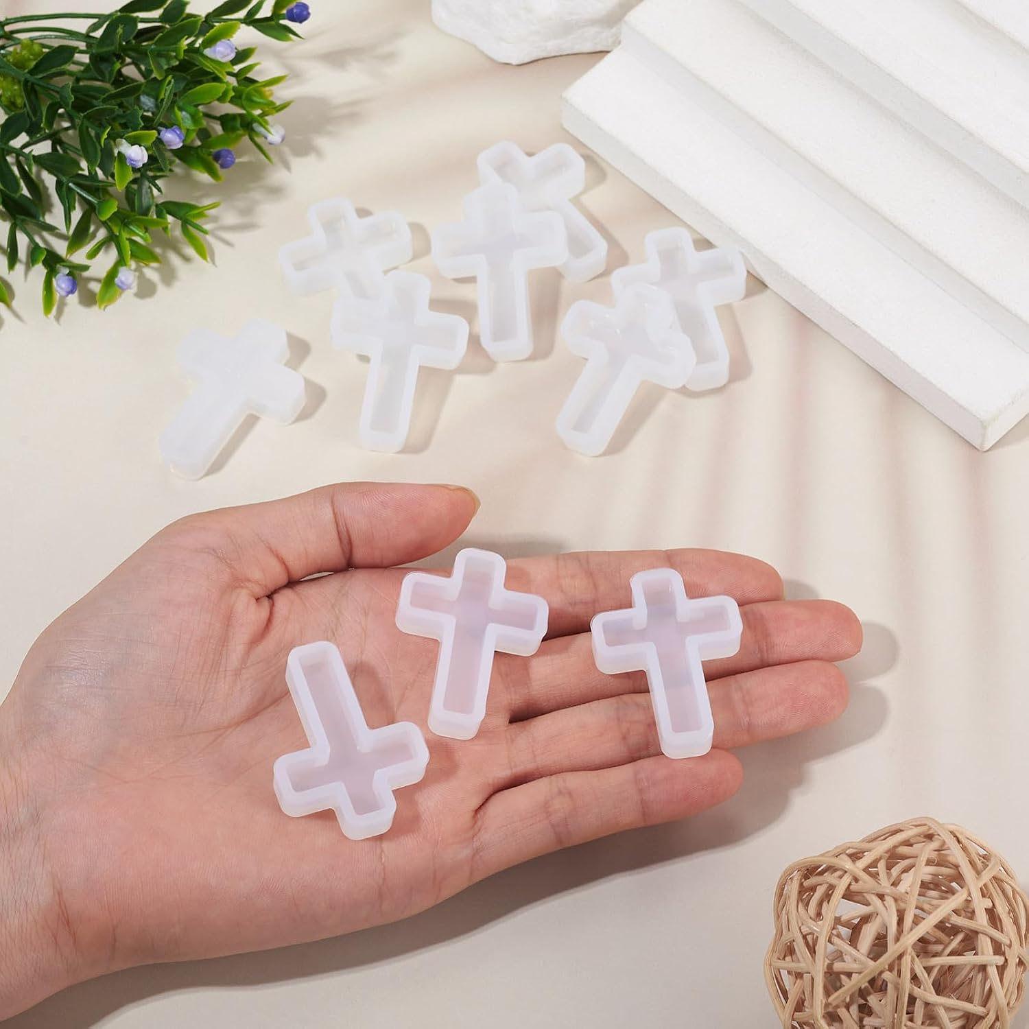 Craftdady 10 PCS Cross Resin Molds Silicone Epoxy Resin Jewelry Molds Crucifix Casting Mold Making Kit for Pendant Jewelry Necklace Earring Bracelet Keychain Ornaments Halloween Gifts