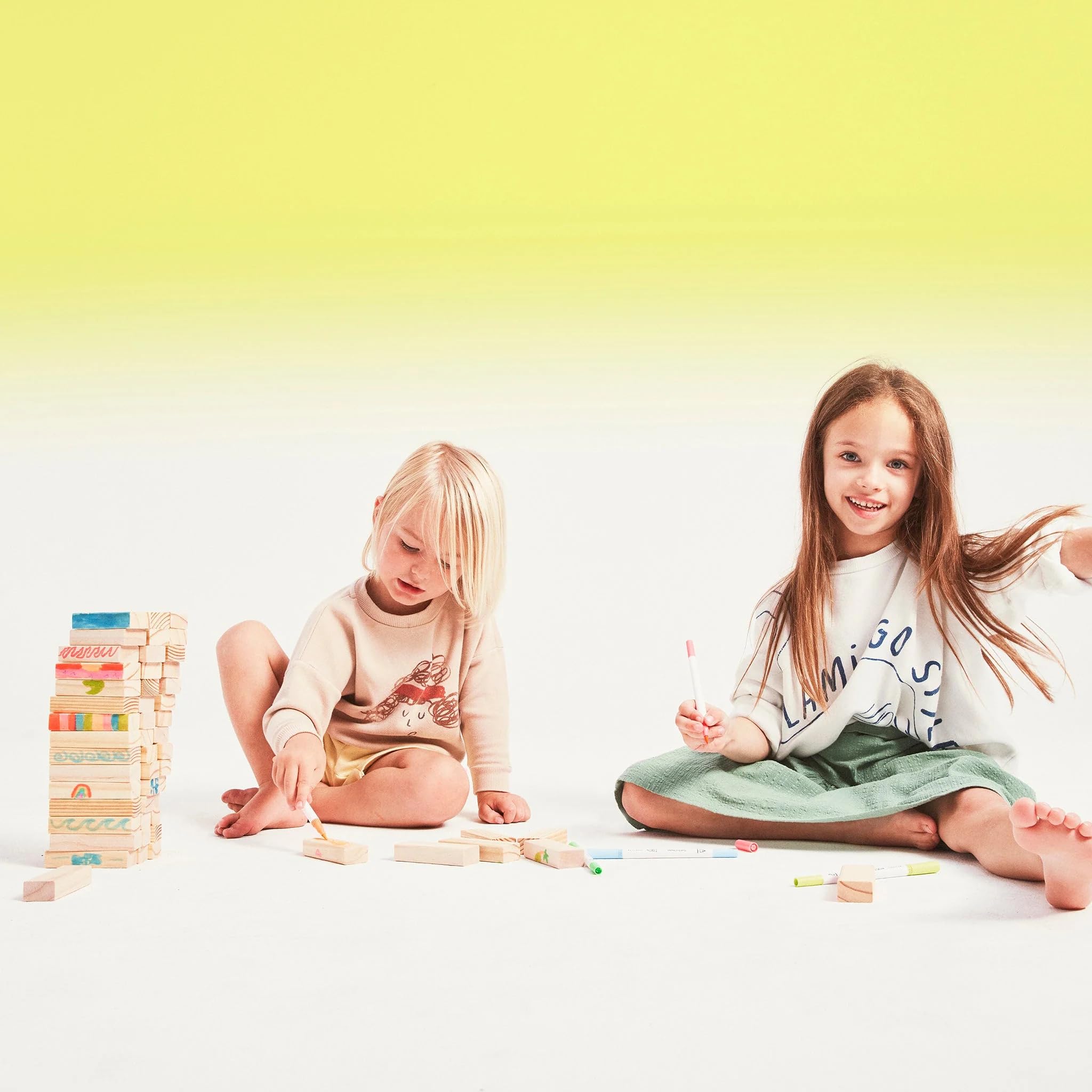 Sunnylife Colour-in Jumbling Tower Set | Majorelle