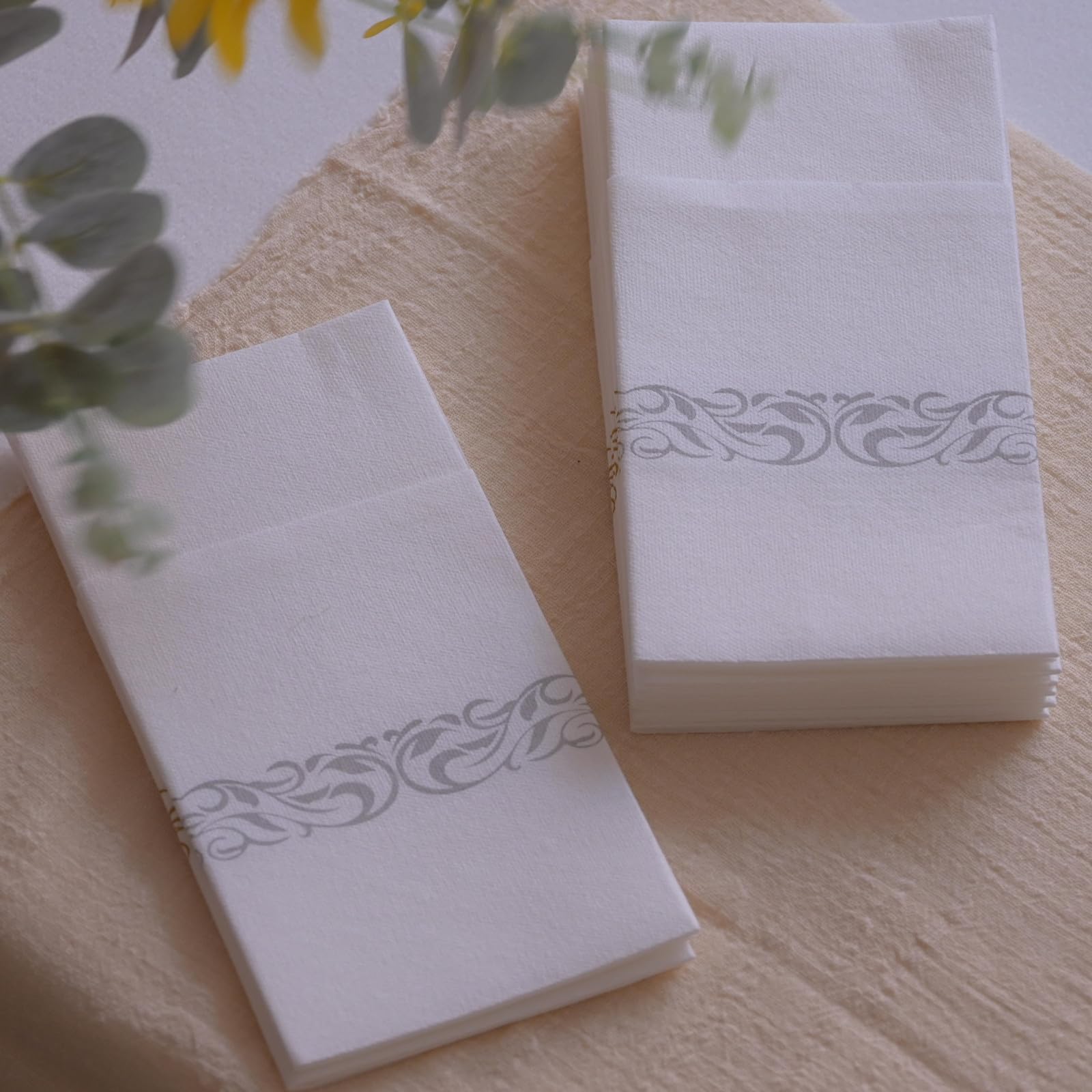 100 unidades de servilletas de cubiertos de bolsillo, servilletas blancas desechables de tacto de lino con bolsillo incorporado para fiesta, boda, Navidad, 40 * 40 cm, plateado