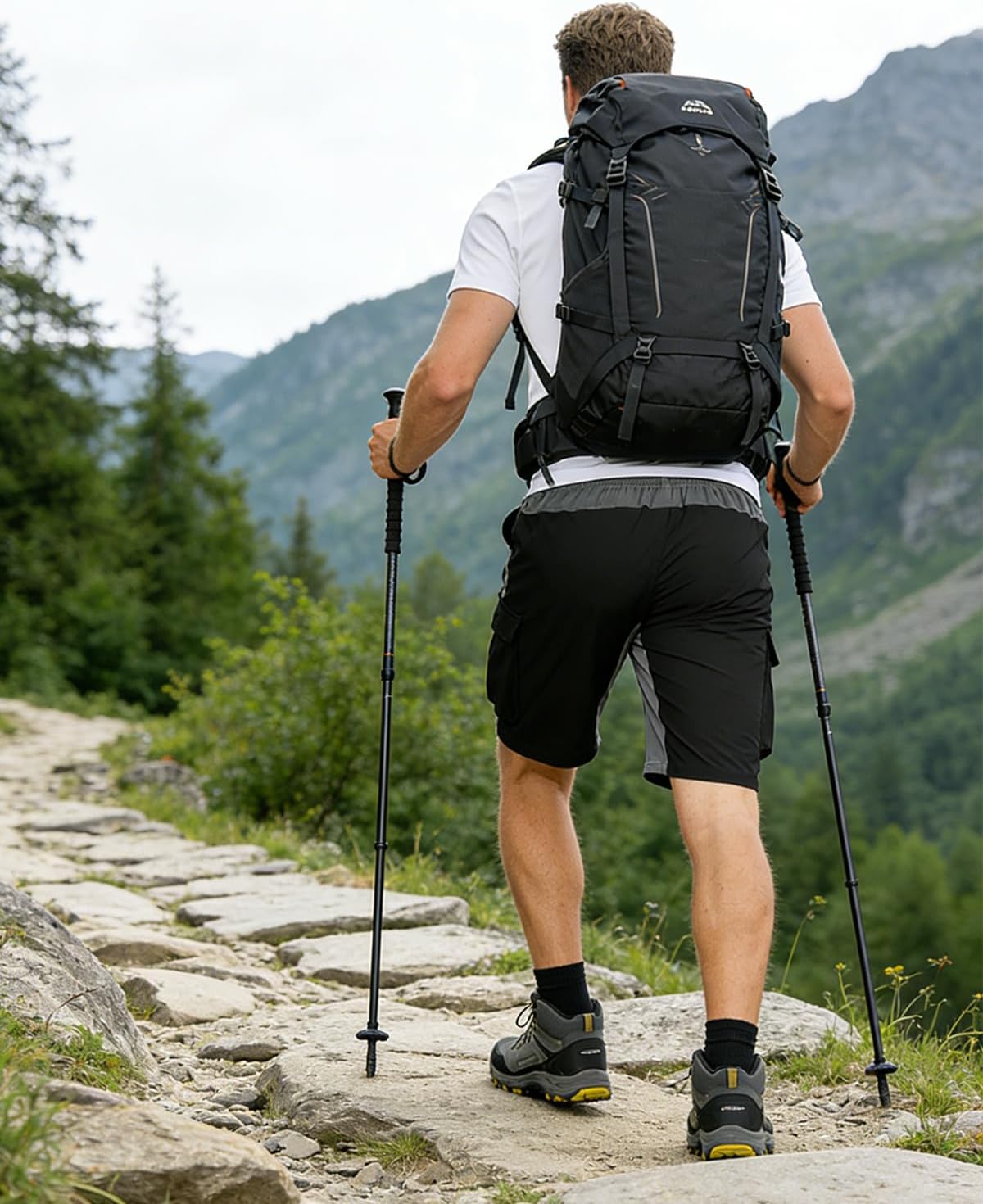 VAYAGER Men's Hiking Cargo Shorts Lightweight Multi Pocket Casual Outdoor Travel Shorts for Fishing Camping