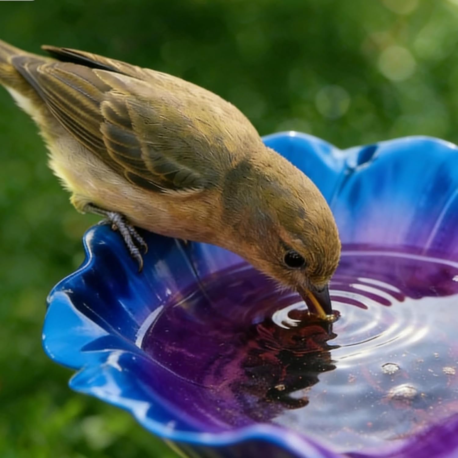 Metal Flower Garden Stakes Bird Bath Handmade, Bee Watering Station, Bees Bath for Garden Metal Bee Water Feeder with Flower Design, Colorful Butterfly Bees Bath Bowl for Outdoor Yard Decor (Red Blue)