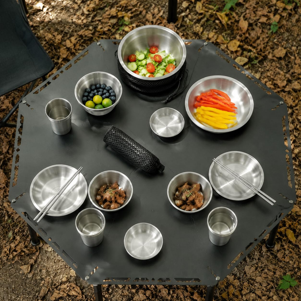 Set Vaisselle Camping Métal, Couvert Pliable and Bols Tasses, Sac Rangement en Mesh, pour Randonnée Pique-Nique