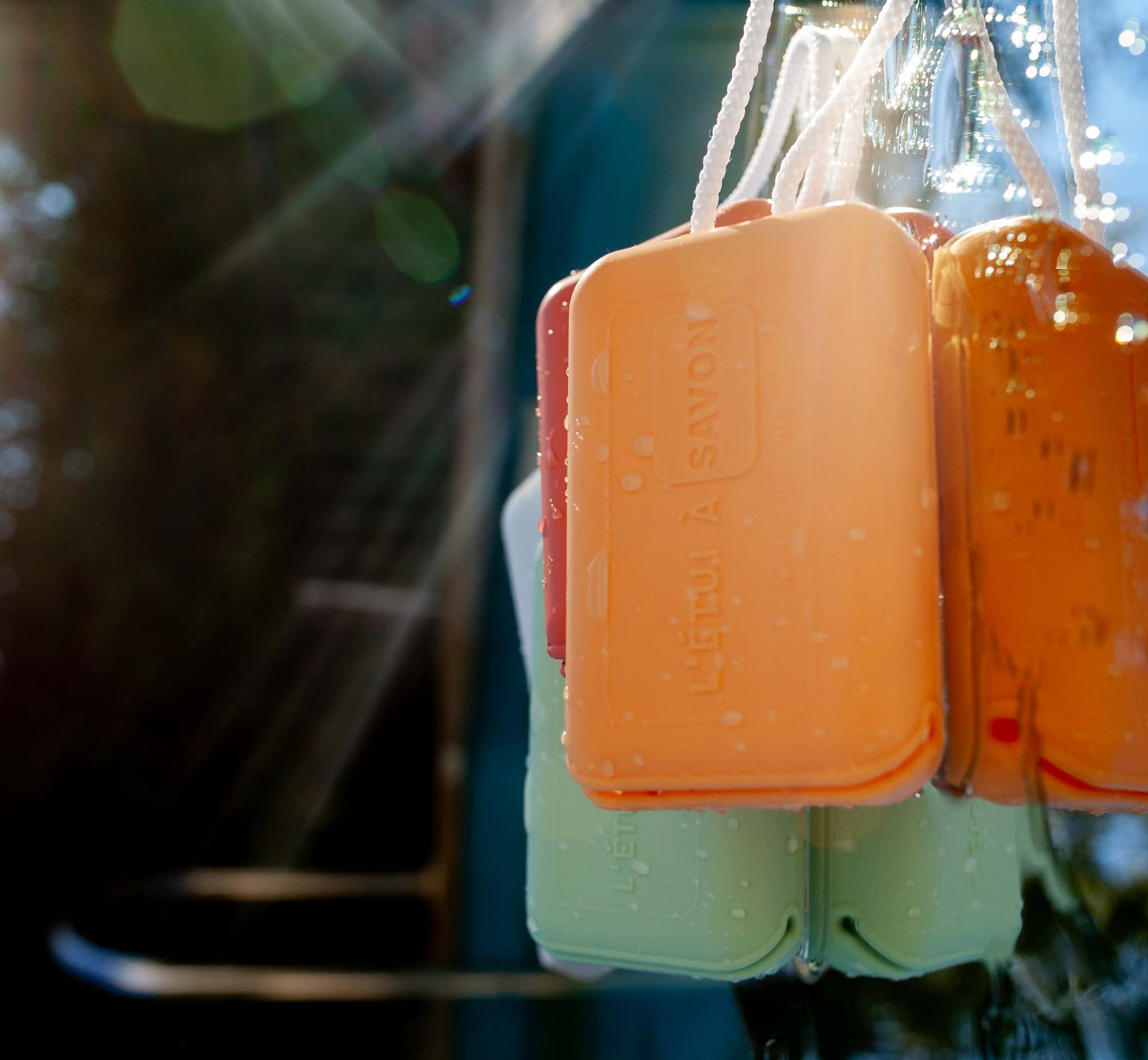 Image secondaire de Étui à Savon en Silicone Abricot - Écologique et Pratique