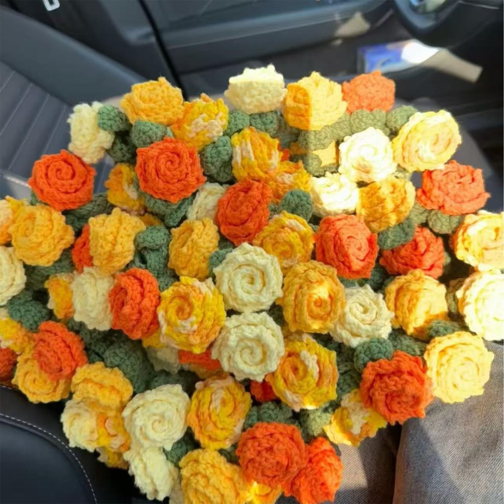 Manta de punto con ramo de flores amarillas tejida a mano para sofa
