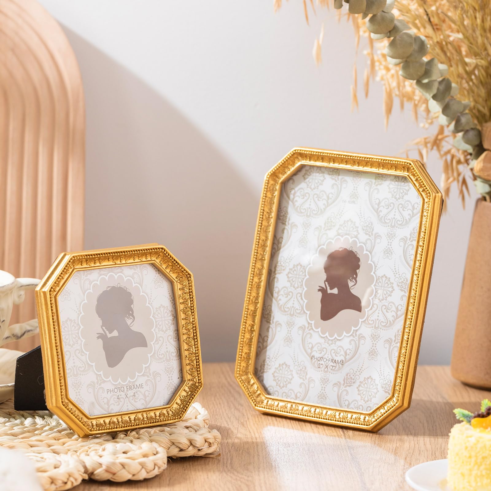Amazon.com - Teenyyou 7 Pcs Vintage Resin Picture Frames Set