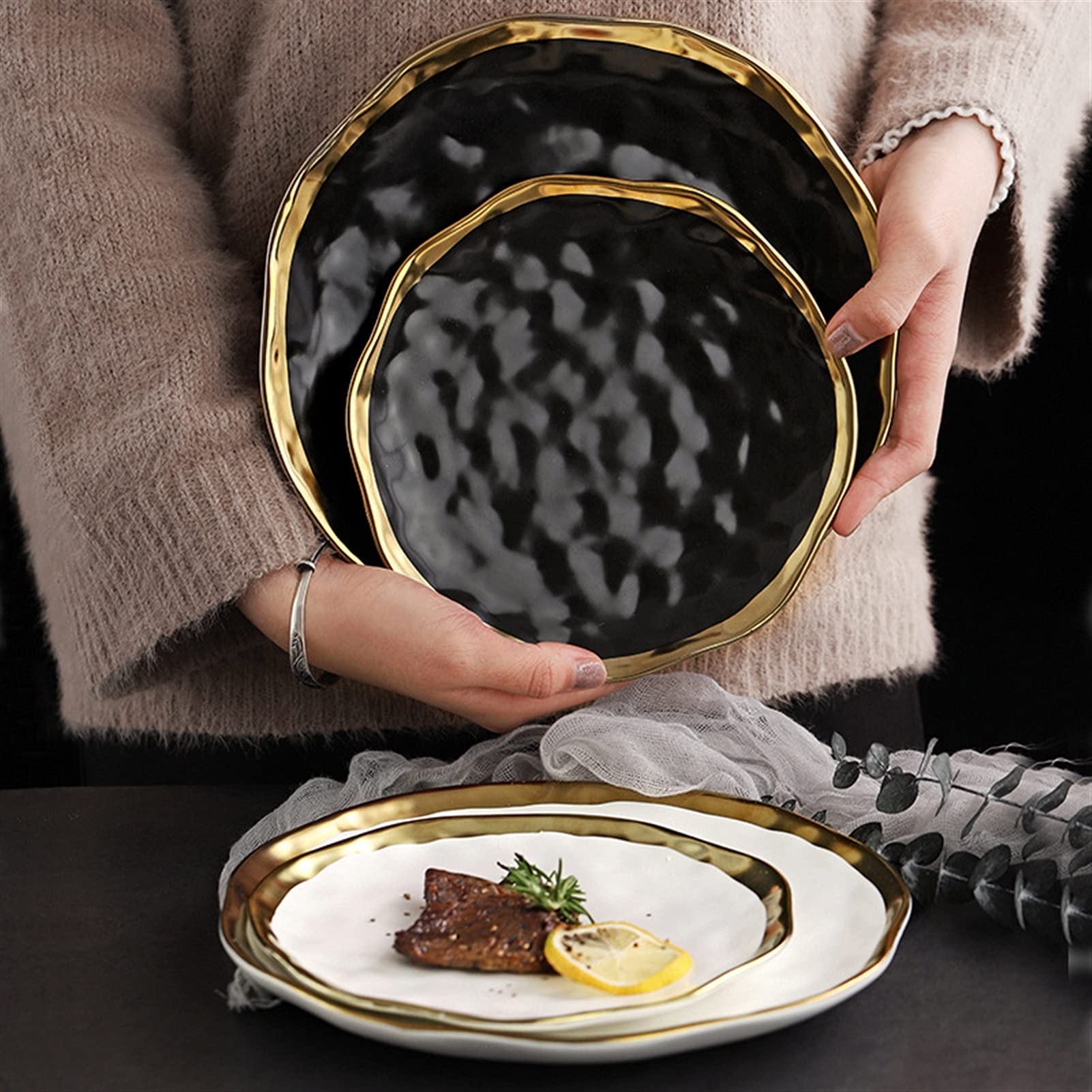 Talerz obiadowy Zestaw obiadowy Nordic z ceramicznym talerzem i złotym rantem, urocze talerze, dekoracyjne zestawy naczyń talerzy, okrągła taca do serwowania, naczynia sałatek owocowych(Pink)
