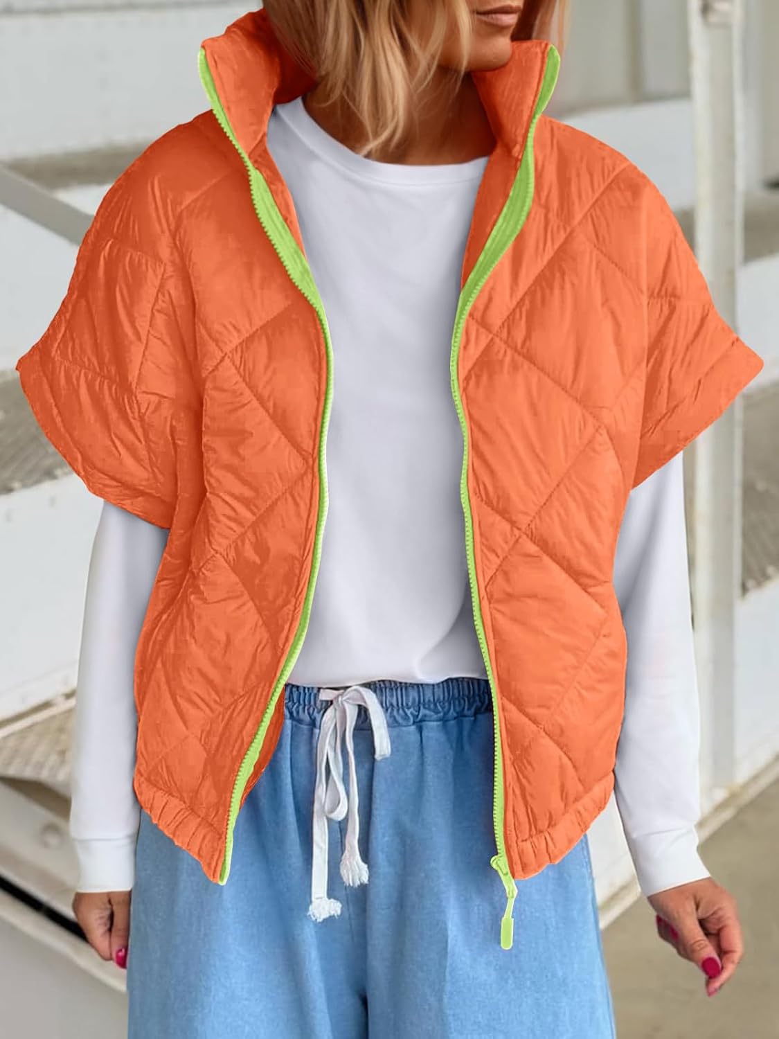 Tankaneo Womens Lightweight Puffer Vests Sleeveless Quilted Jackets Short Sleeve Zip Up Vest Oversized Warm Outerwear - Image 2