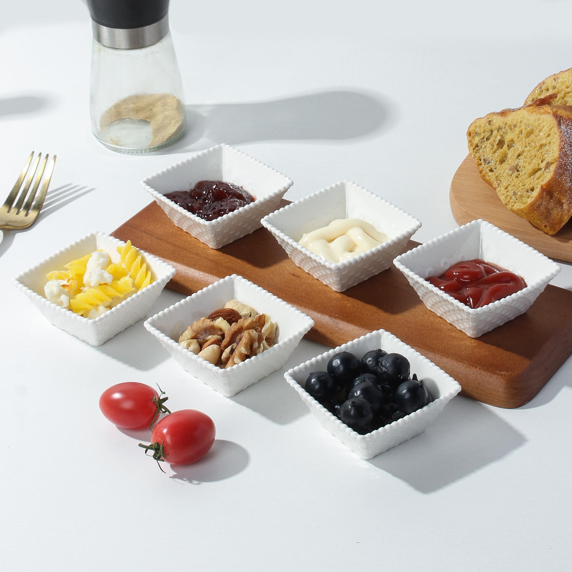 UIBFCWN Lot de 20 bols à sauce en céramique de 65,2 g pour sauce tomate, plat à sauce soja, plats d'accompagnement carrés, mini assiettes d'apéritif pour condiments