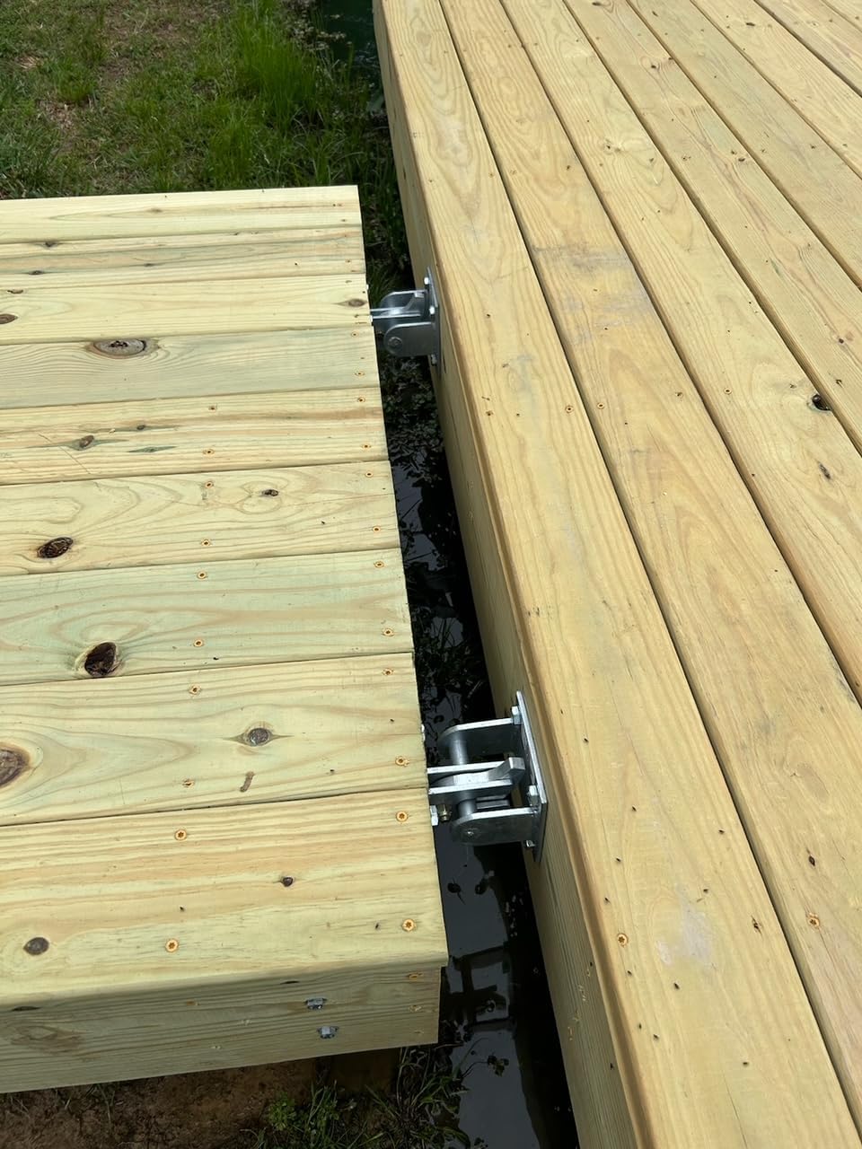 Floating Dock Hinge