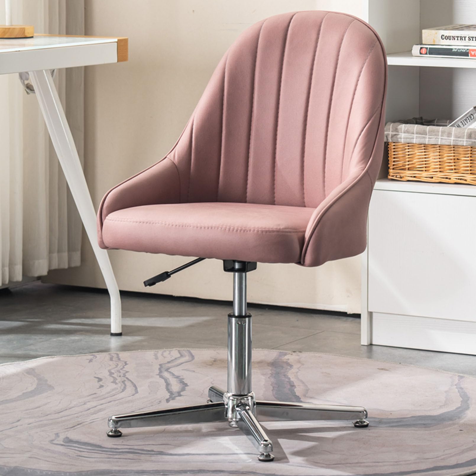 Tabouret de maquillage pivotant et design pour votre coiffeuse de chambre