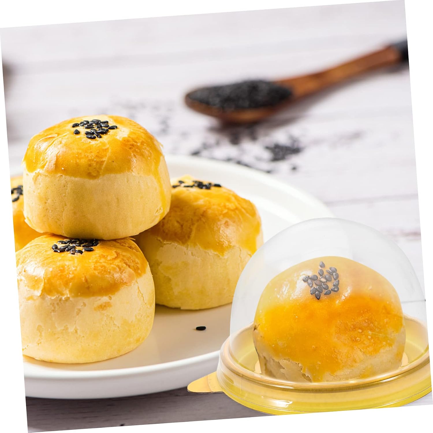SHOWERORO 100pcs Round Plastic Egg Yolk Crisp Packaging Boxes High Dome Cupcake Containers for Baking and Wrapping Stackable Design