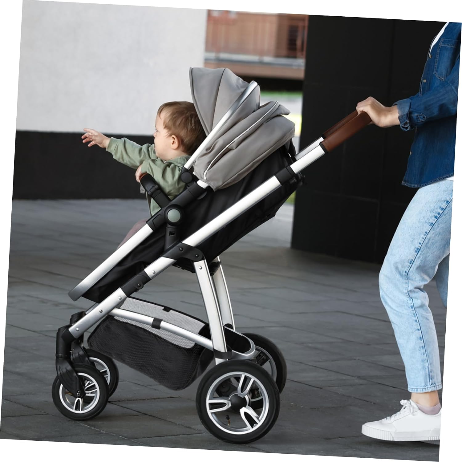 BESTonZON Baby Stroller Bottom Storage Basket 11.81X11.02X5.51In Lightweight Organizer Net Bag for Infant Essentials under Stroller Carrying