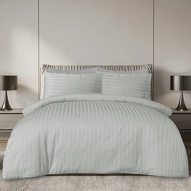 Sleepdown Satin Stripes Duvet Cover Set - Silver Polycotton Bäddset
