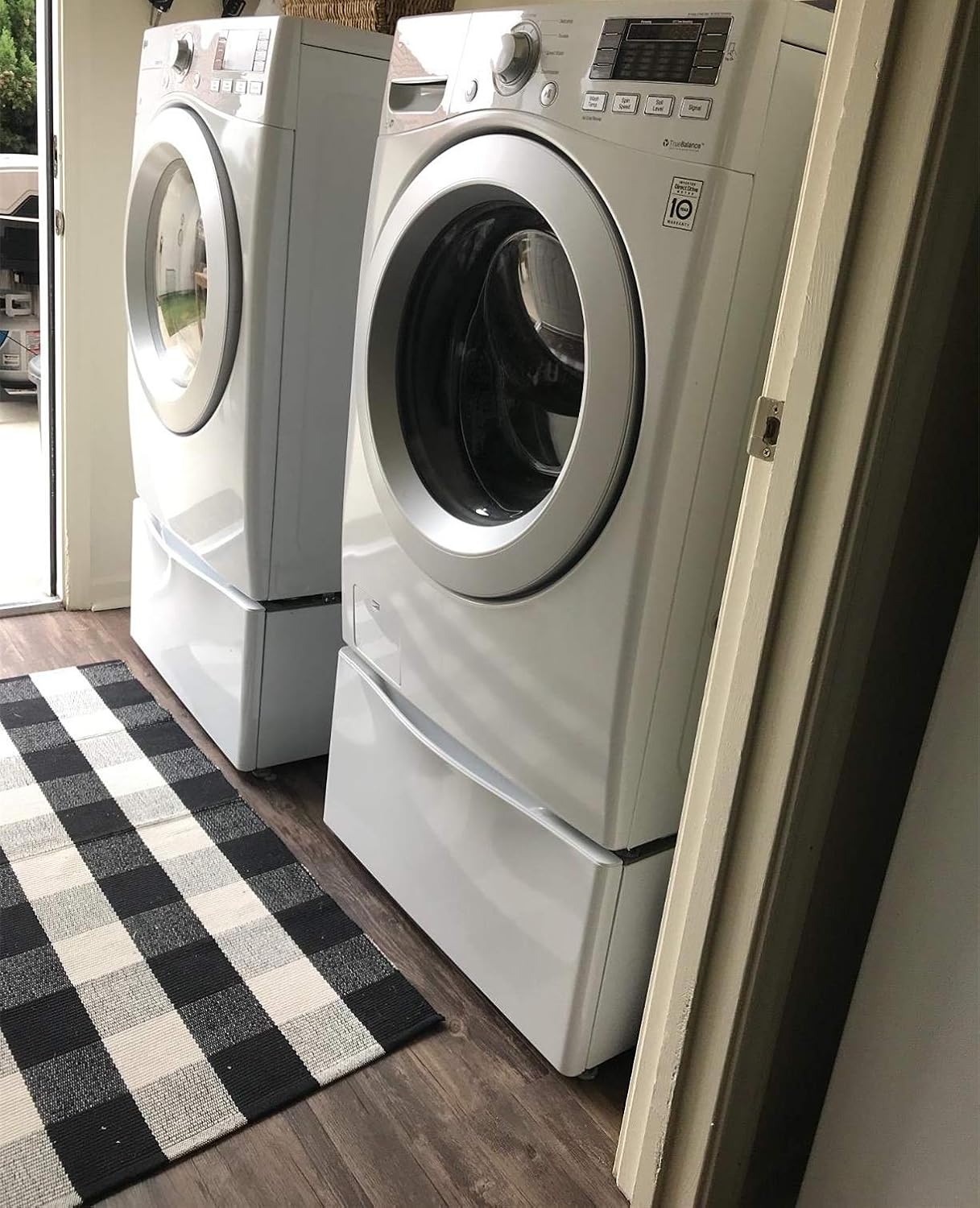 UKELER Buffalo Plaid Outdoor Rugs Washable- Cotton Black and White Rug for Front Porch/Kitchen/Sink/Bathroom/Laundry Room Farmhouse Welcome Door Mat Layered Doormat, 2'×4'2