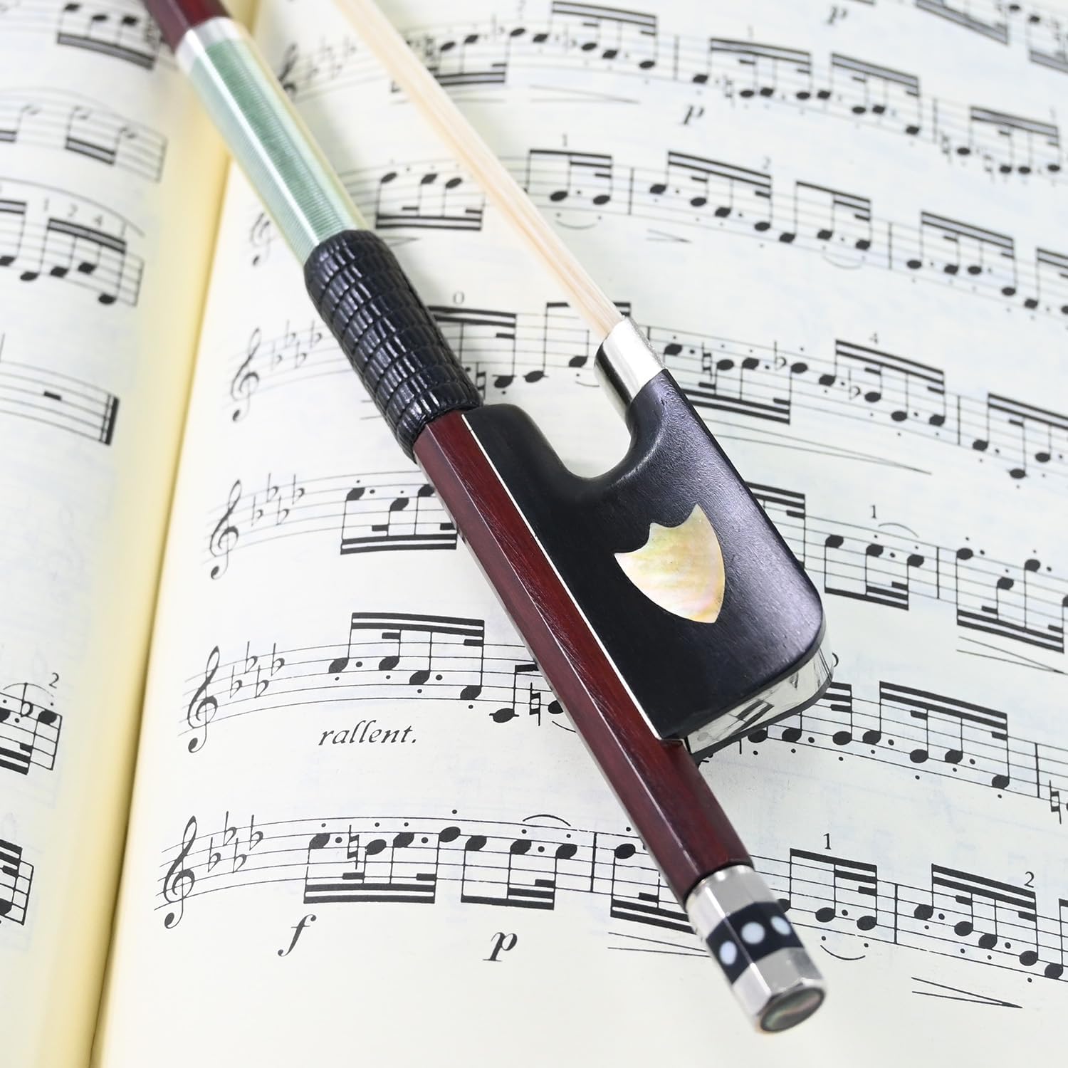 Pernambuco Stick Viola Bow 4/4 Size 430M VINGOBOW 74.5 cm Concert Level Shield Pattern Ebony Frog Well Balanced Sweet Sound Quality Natural Horse Hair