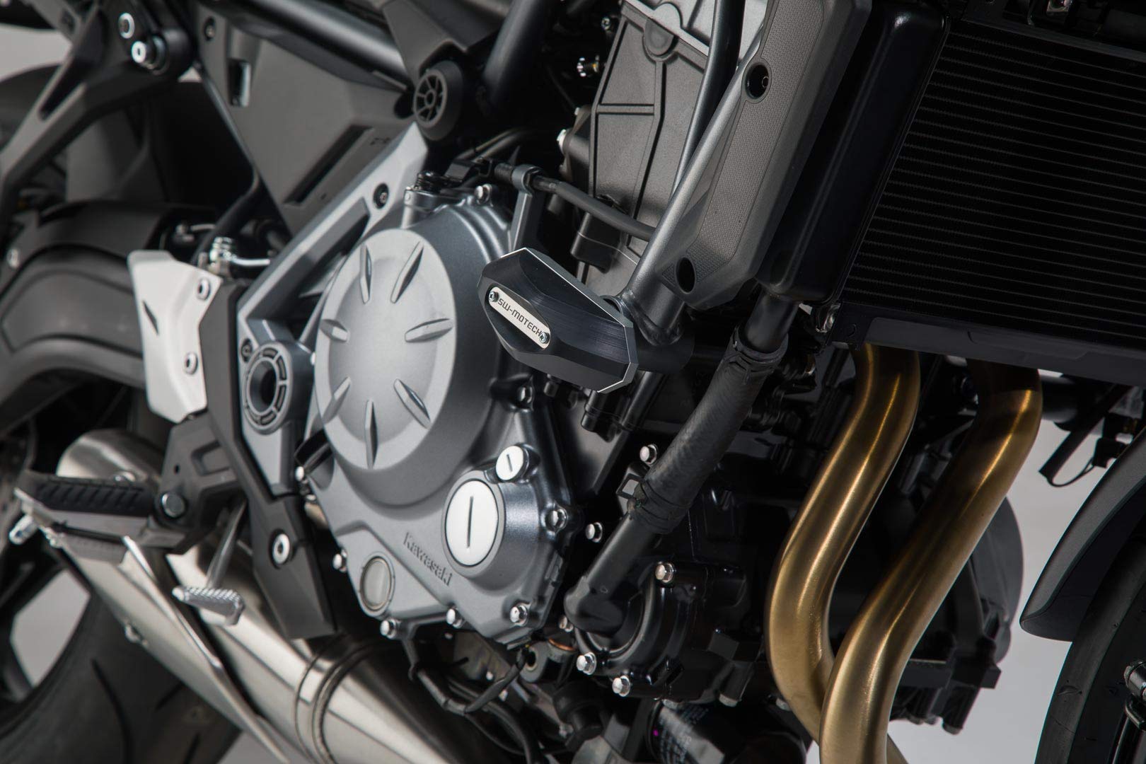 SW-MOTECH Sturzpad-Kit, Schwarz für Kawasaki Z650 (16-)
