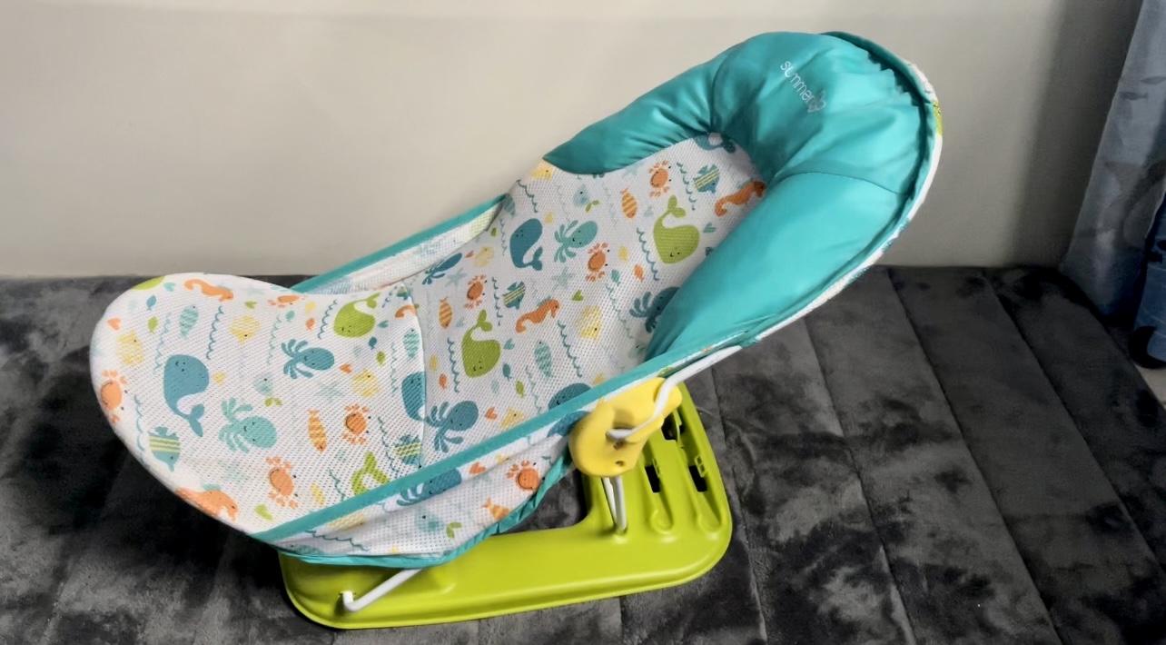 Watch Review of Summer Infant Deluxe Baby Bather! on Amazon Live