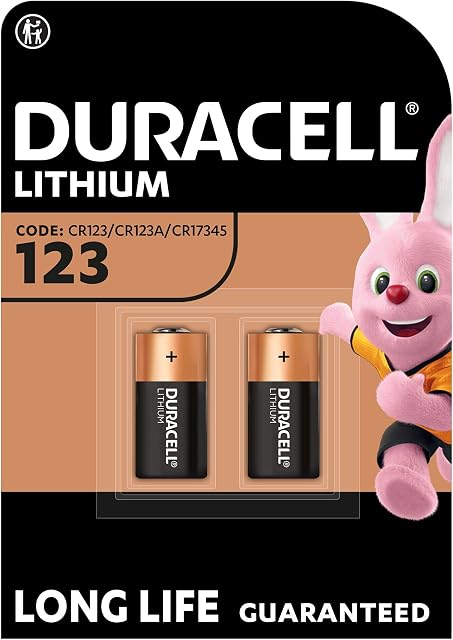 Duracell High Power Lithium 123 Battery 3V, pack of 2 (CR123 / CR123A / CR17345) designed for use in Arlo cameras, sensors, keyless locks, photo flash and flashlights