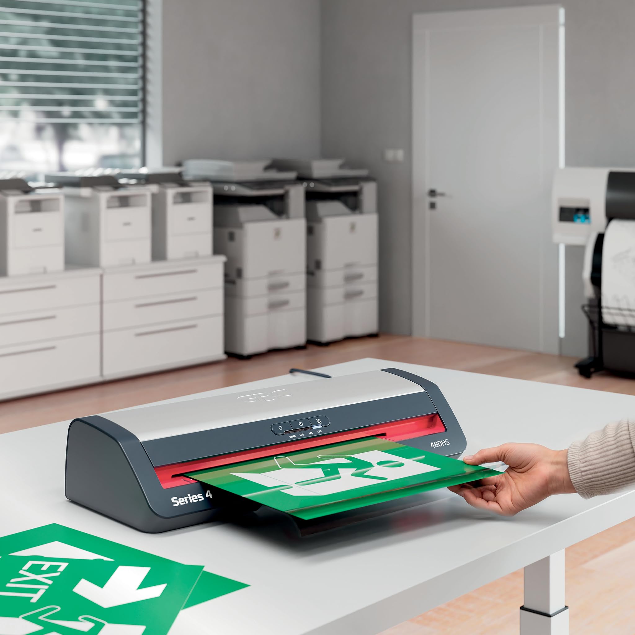 Plastificatrice A3 GBC 480HS piccoli uffici – Alta velocità, riscaldamento rapido in 1 minuto, 75-175 micron, anti-inceppamento, autospegnimento, con 5 buste di laminazione A4, Nero/Rosso, 4410072EU