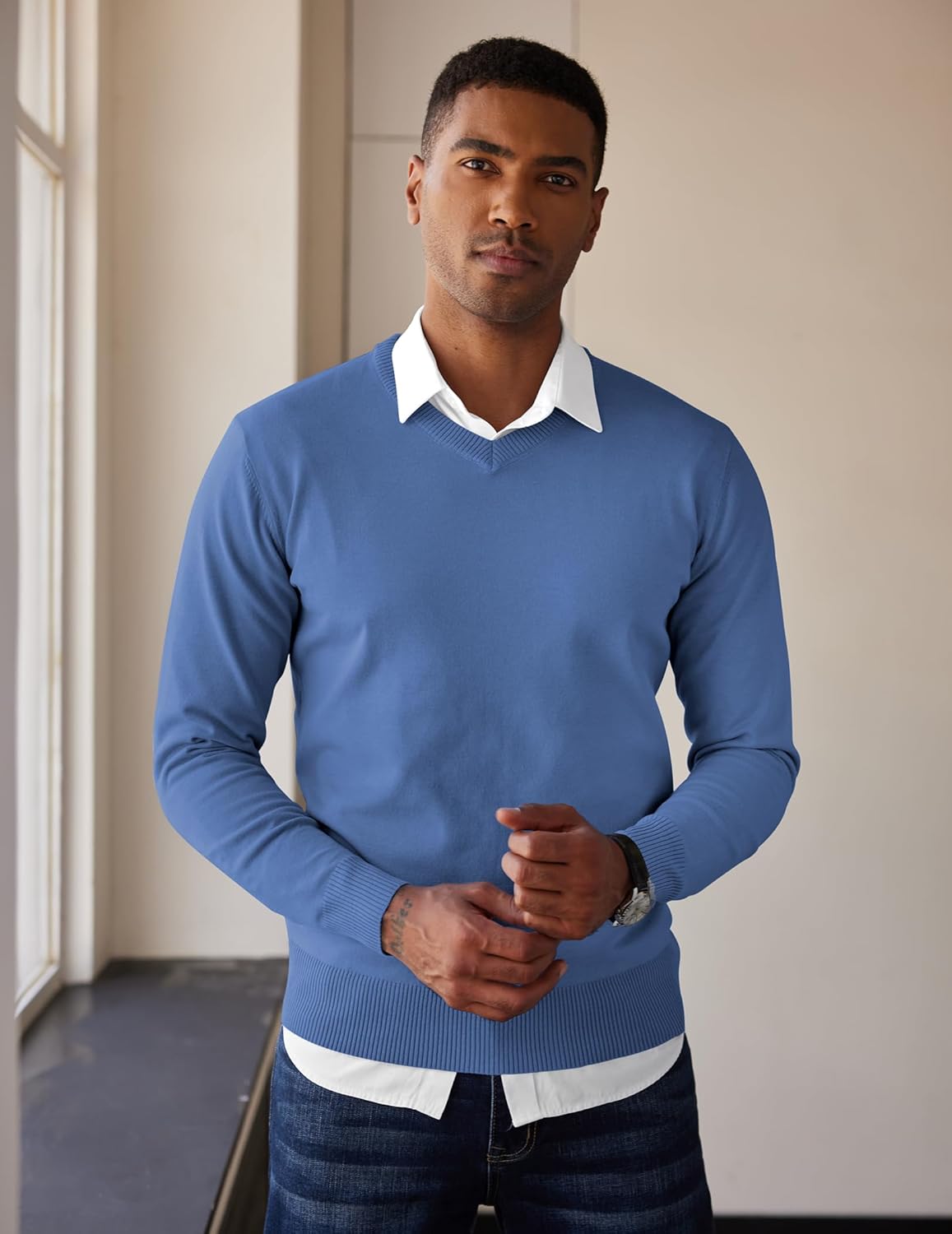 COOFANDY Men's V Neck Sweater Lightweight Knitted Pullover Sweaters - Image 4