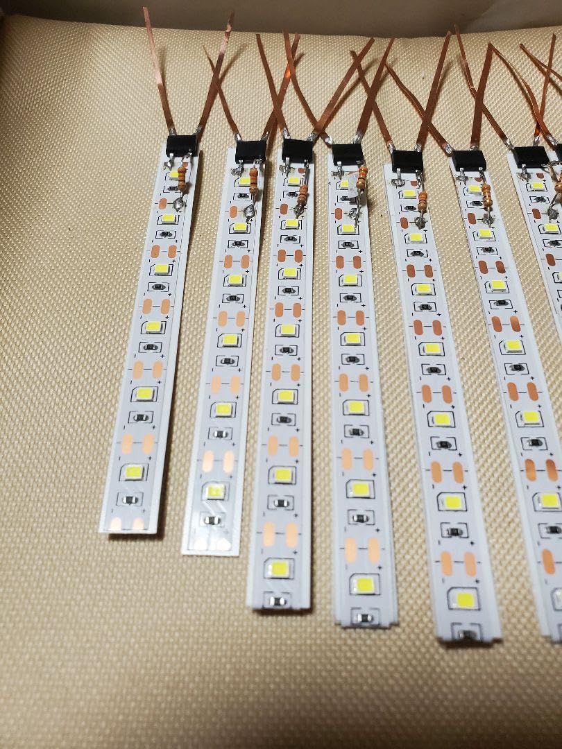 【人気商品！】Nゲージ テープLED室内灯(白色) 50本セット Amazon.co.jp: Nゲージ室内灯 5VテープLED白色 20本 : おもちゃ