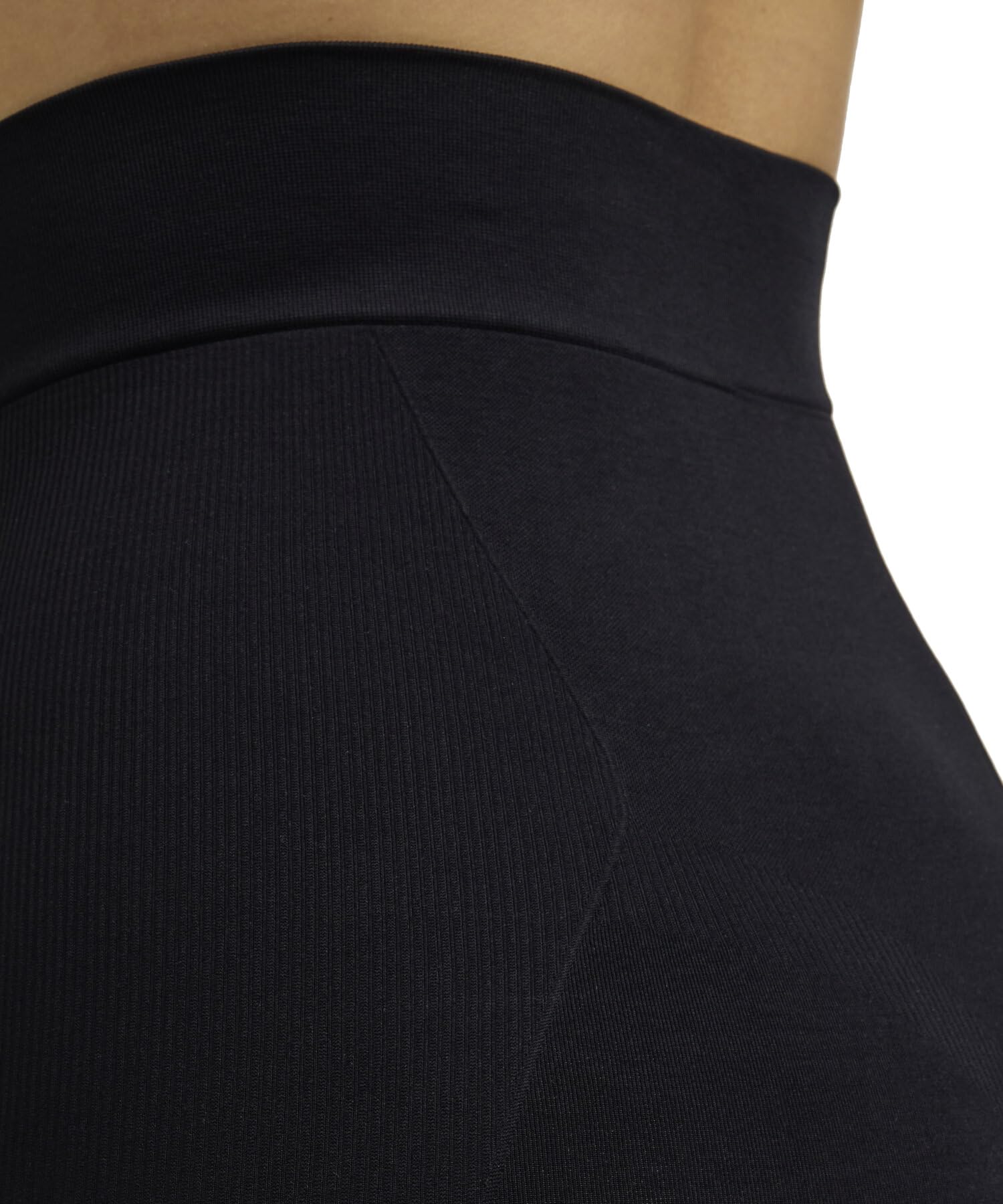 FALKE Damen Smart Support High-Waisted Shapewear-Unterhose Brief nahtlos und figurformend an Hüfte und Taille atmungsaktives schnelltrocknendes nachhaltiges Funktionsmaterial 1 Stück