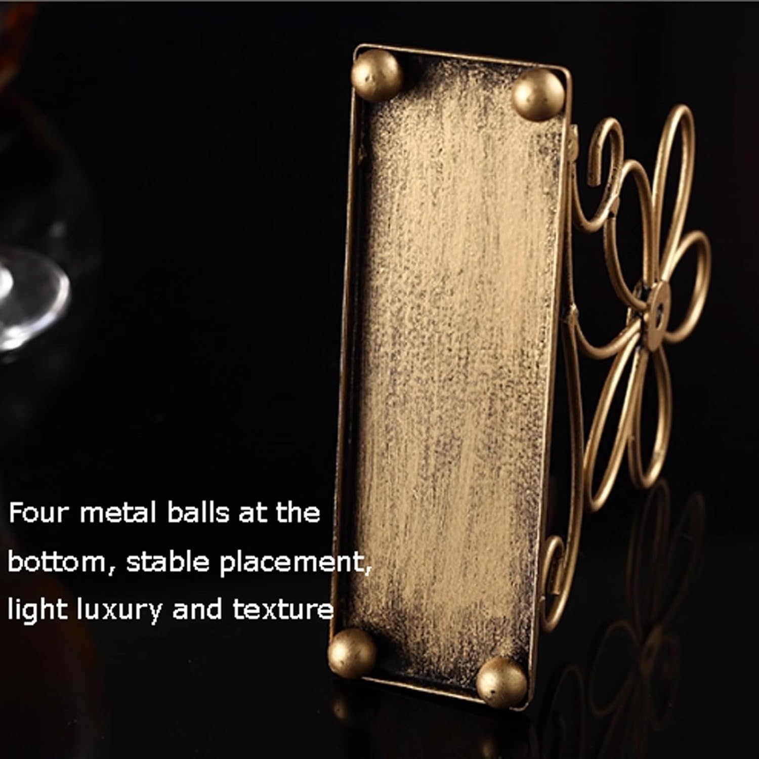 Decorative Hollow Metal Tissue Rack Office Desktop Napkin Dispenser Flower-Shaped Wrought Iron Paper Towel Holder