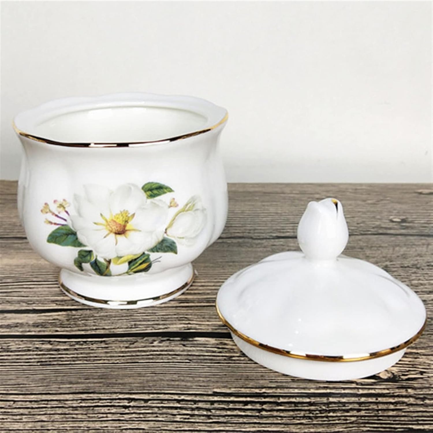sugar bowl Bone China Sugar Bowl with Lid Porcelain Coffee Ware Fashion Ceramic Coffee Canister Storage Jars Kitchen Seasoning Box sugar pot
