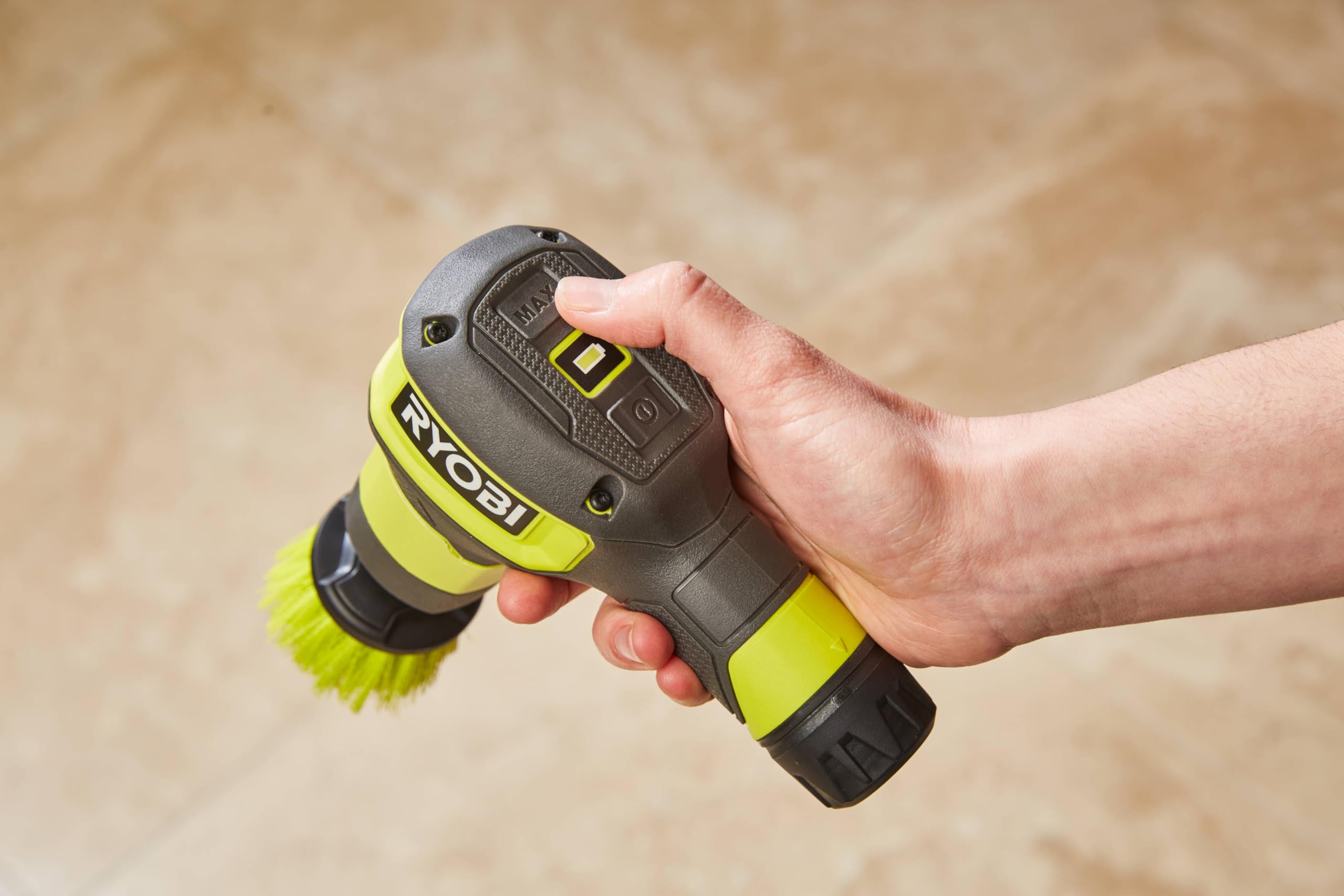 RYOBI 2-biegowa szczotka litowa USB 4V Idealna do łatwego czyszczenia zlewozmywaków, kabin prysznicowych - W zestawie 1 szczotka do wielu powierzchni 50 mm (sprzedawana bez baterii) - RSCR4-0
