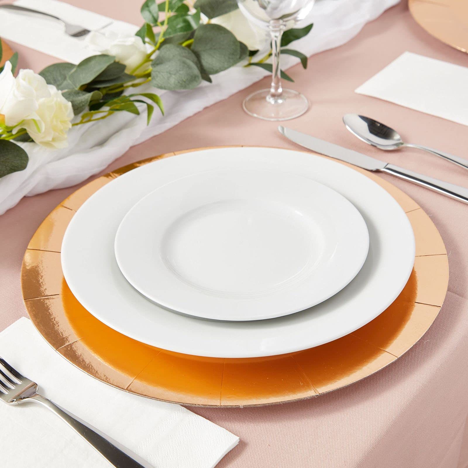 Lot de 24 chargeurs or rose pour assiettes de dîner, fête d'anniversaire, papier métallique (33 pouces)