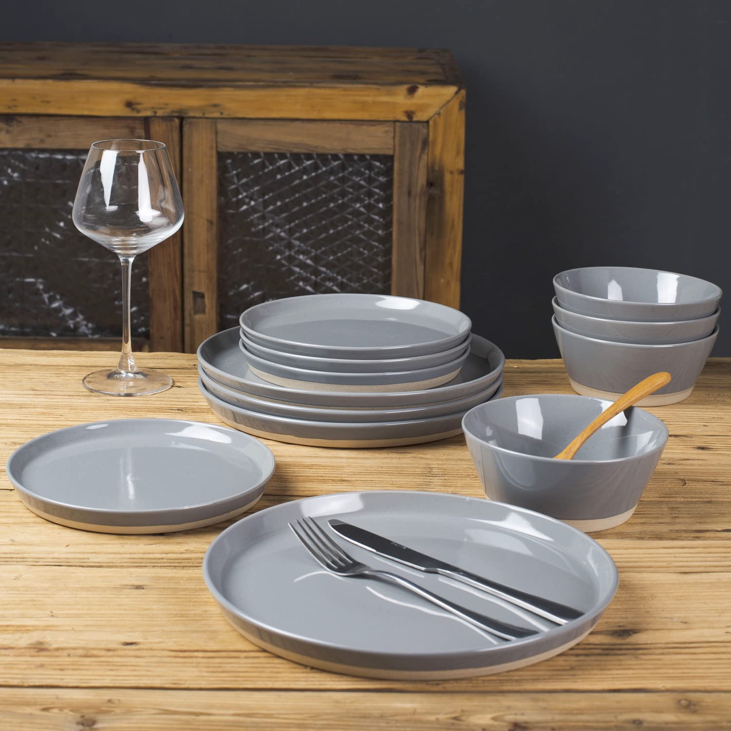 Amazon.com | Famiware Saturn 16 Pieces Plates and Double Bowls