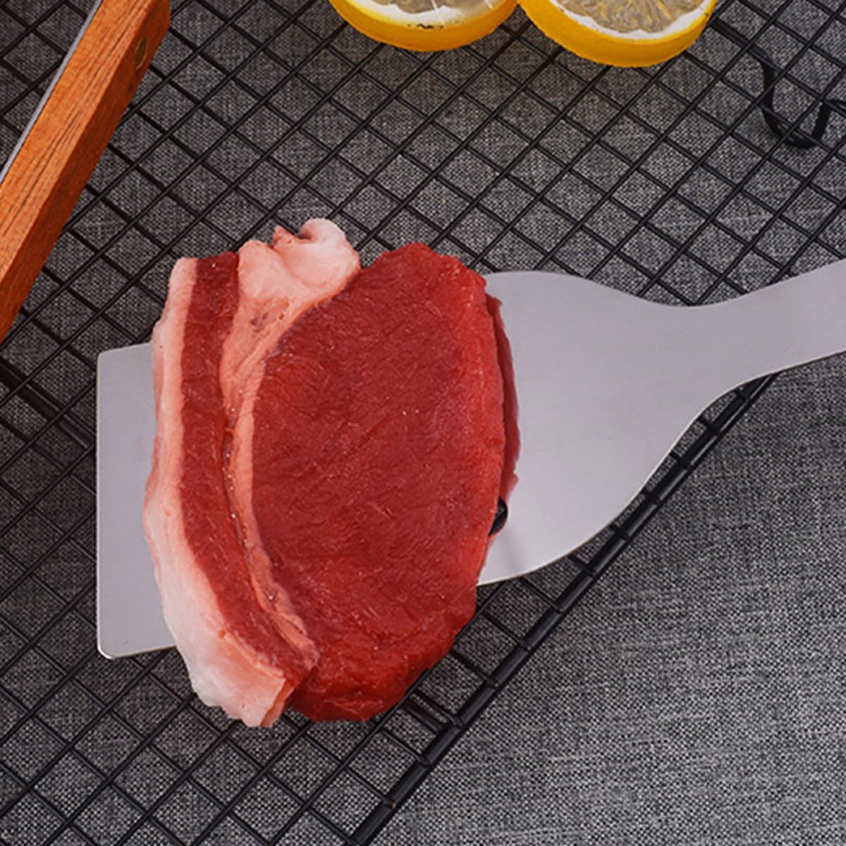 Langlebiges Grillbesteck aus Edelstahl mit Holzgriffen 1 Satz Praktisches Grillzubehör für Campingliebhaber und Gourmets Einfach zu Bedienen und Braun Gestaltet