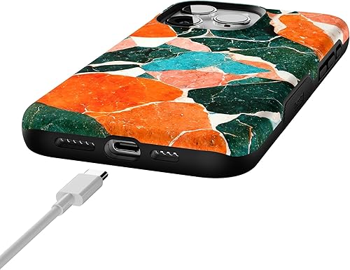 Vista 1262 de Casely Funda para iPhone 15 Pro Jardín Secreto Flores mixtas Funda atrevida Compatible con MagSafe y botón de acción Jardín Secreto Floral