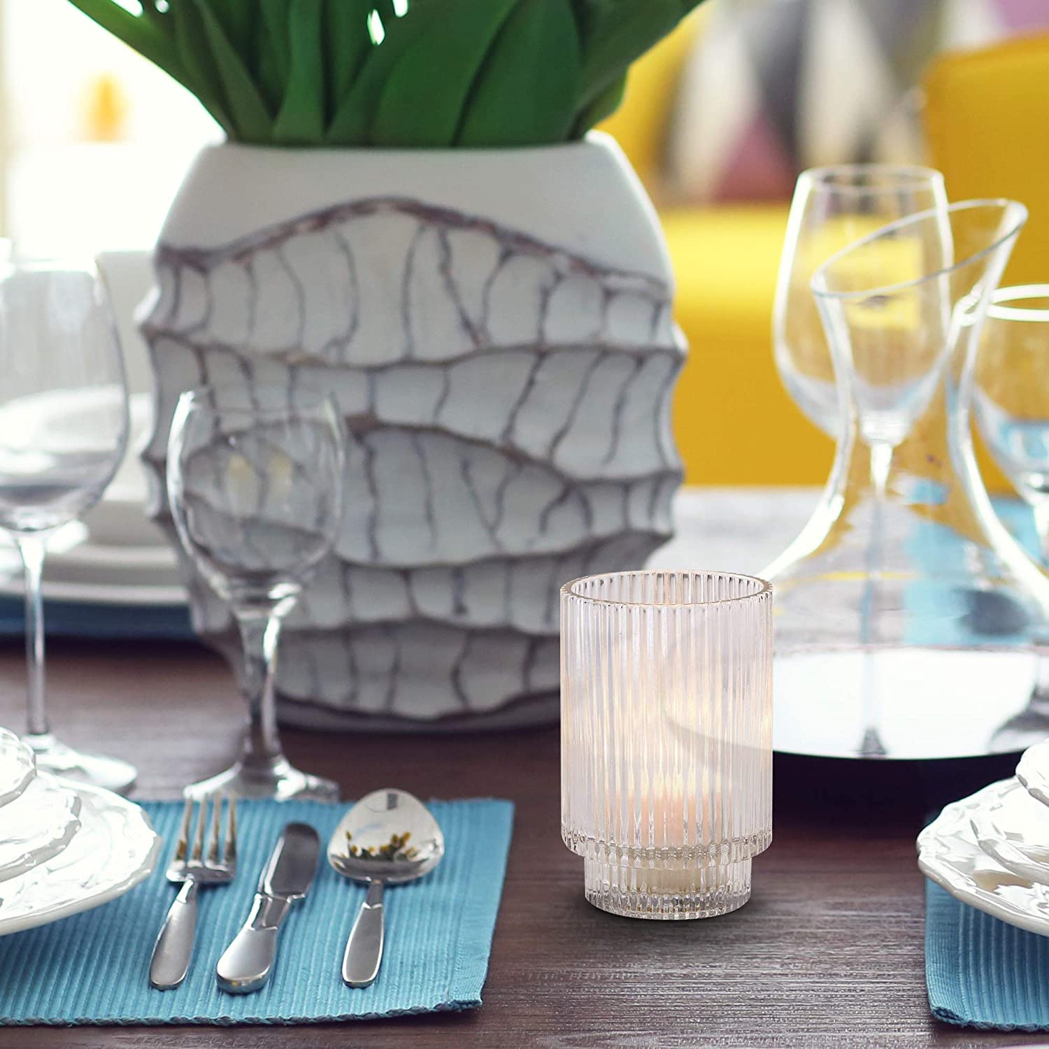 Serene Spaces Living - 24 portavelas de vidrio estriado transparente, centro de mesa decorativo, bodas, Navidad, Acción de Gracias, mesa comedor, sala estar, hogar, 8,9 x 12,7 cm (diámetro x altura)