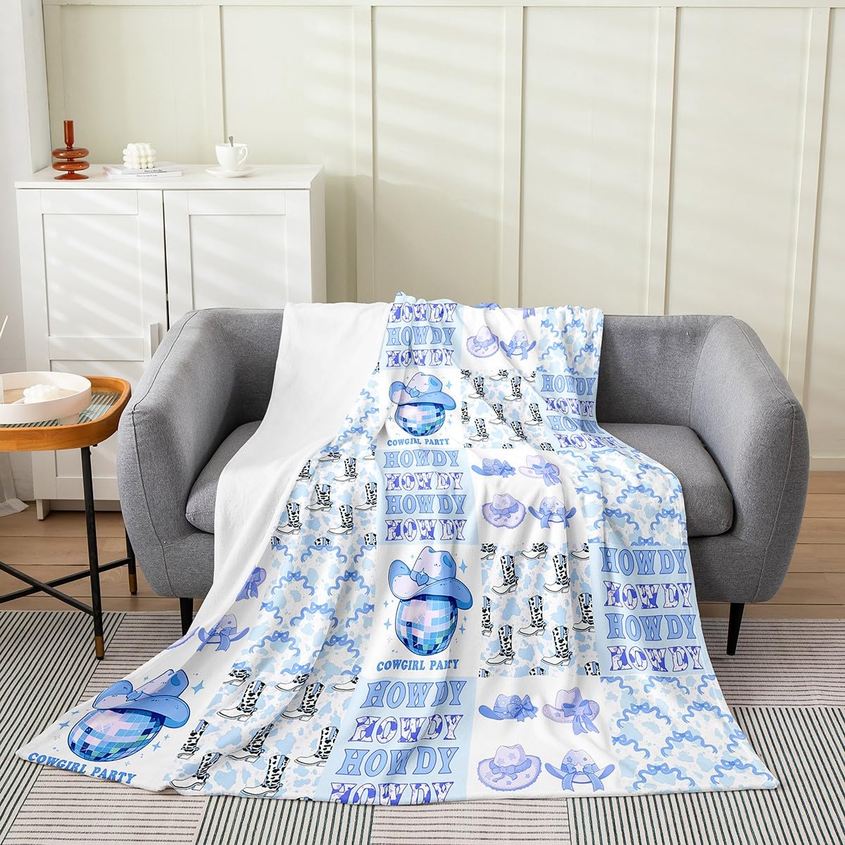 Couverture polaire bleue imprimé fourrure de vache cadeau idéal pour fille avec nœud papillon