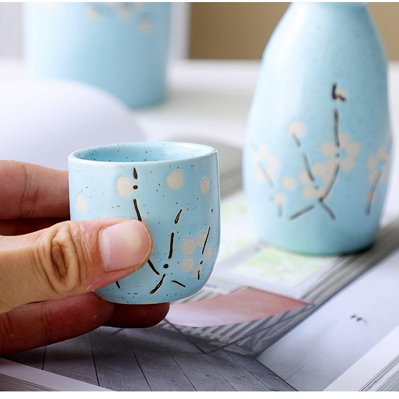 Amazon.co.jp: ぐい呑み お猪口 花柄 5個セット 陶器製 おちょこ