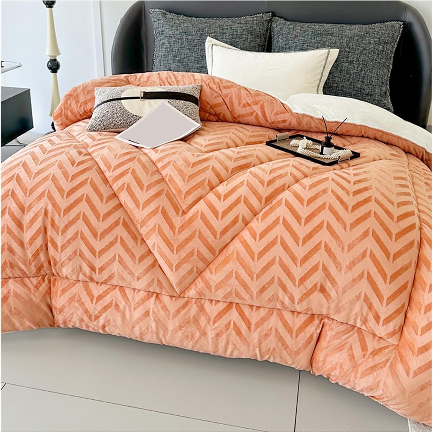 Thick and Warm Winter Milk Duvet, Fluffy Duvet, Warm Lamb Winter Blanket, Double-Sided Thick Plush Winter Blanket, Down Comforter (F, 150 x 200 cm/3.2 kg)