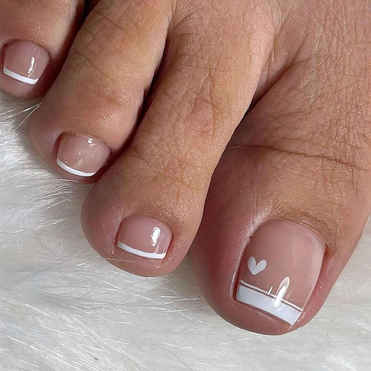 French Toe Nails White Heart Press on Toenails Square Short Full Cover Tips Fake Sweet Love Designs Nude Glue Summer Acrylic False Toes for