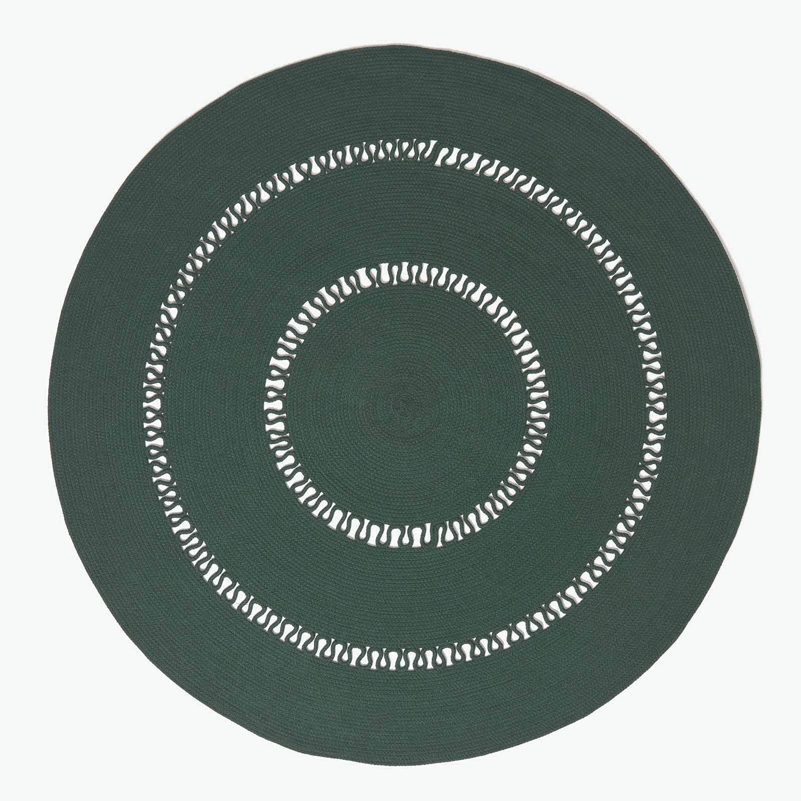 HOMESCAPES Dark Green Crochet Rug Handwoven Cotton Braided Mat Reversible 120 cm Round Rug for Living Room & Bedroom
