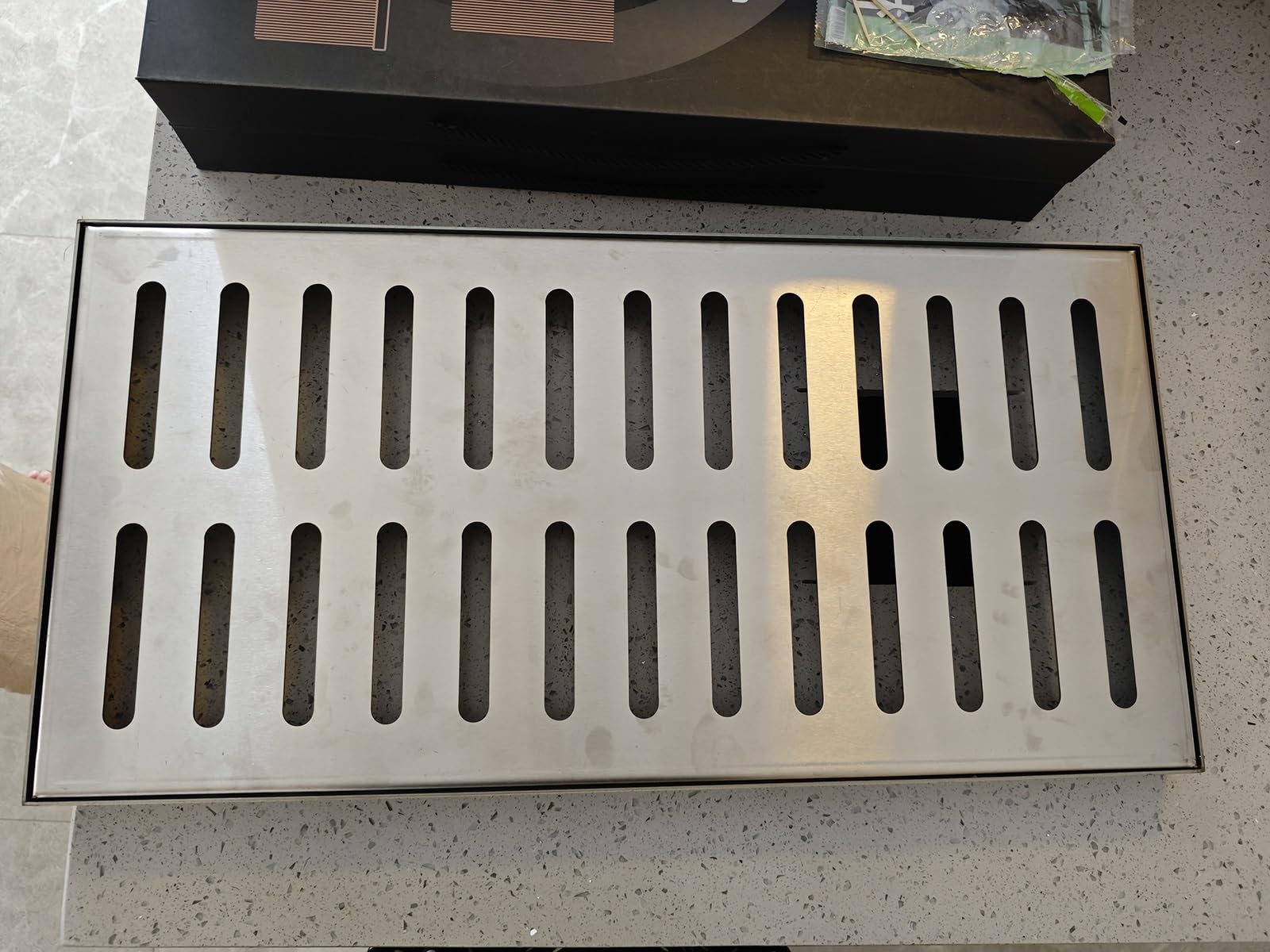 GLDYTVF Stainless Steel Square Drain Grate for 32" x 6" (60 x 30 cm) Channel Fast Drainage Heavy-Duty Rainwater Grate Metal Frame Durable Sewage System Solution
