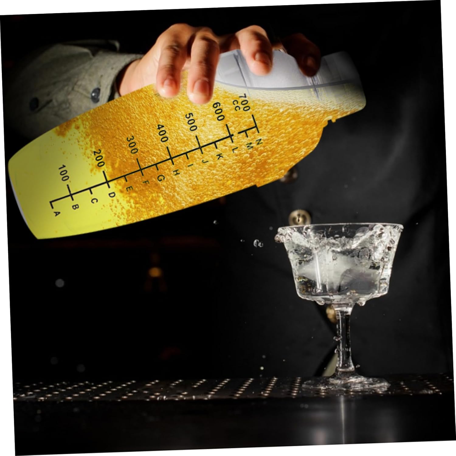 Cabilock 4pcs Cocktail Shaker Drink Shaker Bartender Bar Scale and Graduated Lines