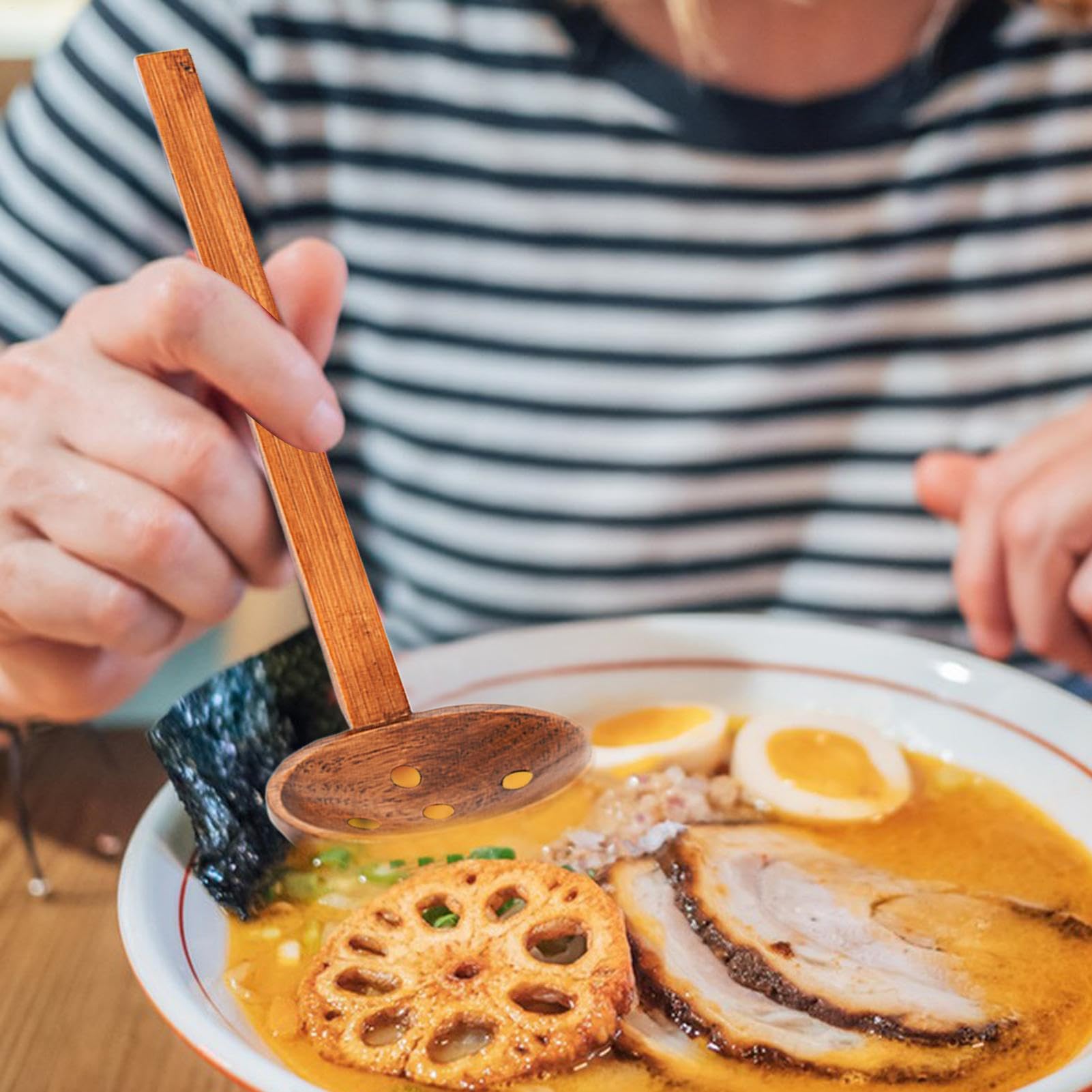 Klasyczna łyżka Ramen - japońska długa rączka do jadalni | naturalne drewno z gładką powierzchnią, łyżka do serwowania zup z wygodnym uchwytem, sztućce stołowe do domu, kawiarni, hotelu, restauracji
