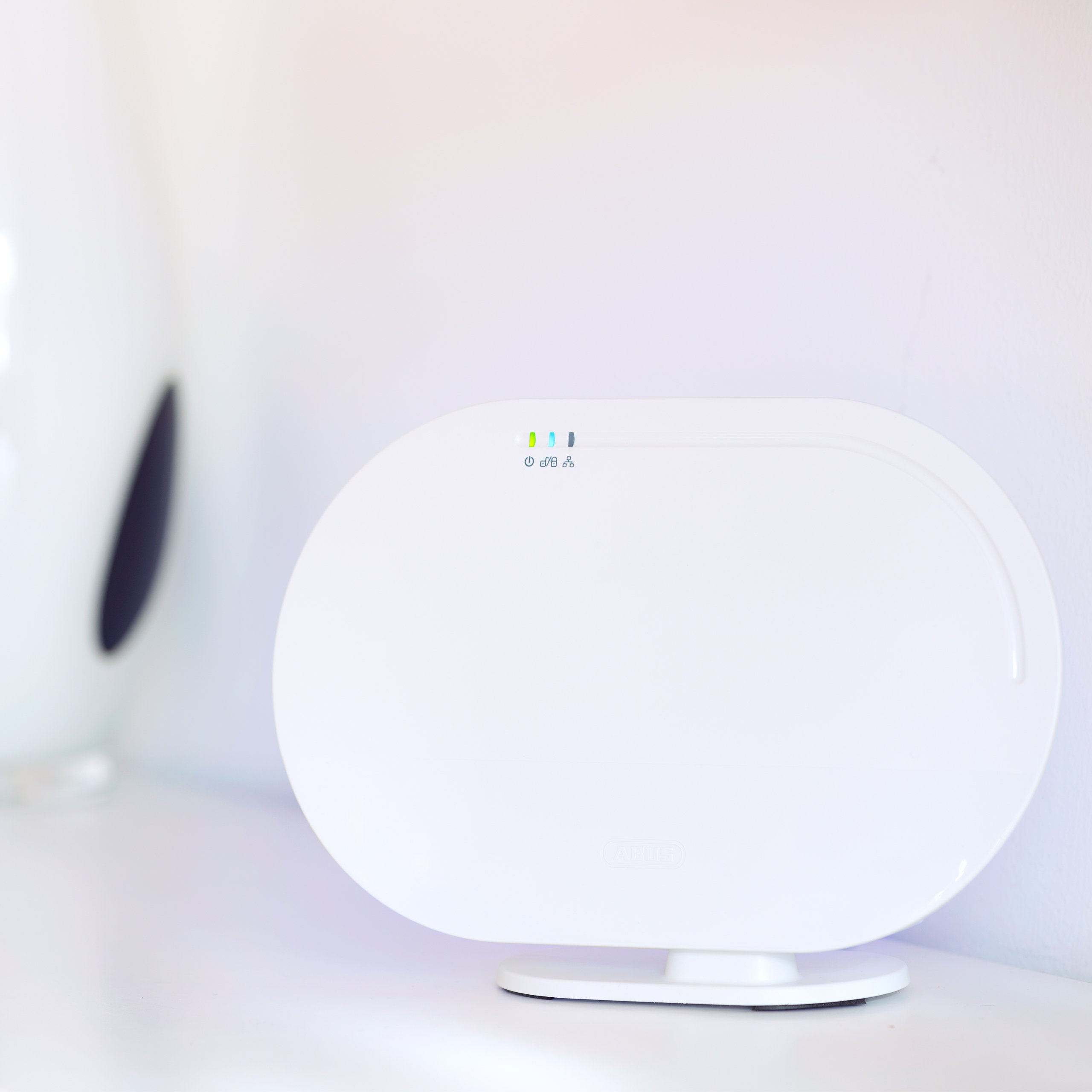 ABUS Système d'alarme sans fil Smartvest Centrale d'alarme anti-effraction | extensible | Vainqueur du test | Accès à distance iOS + Andriod App | blanc | 38828