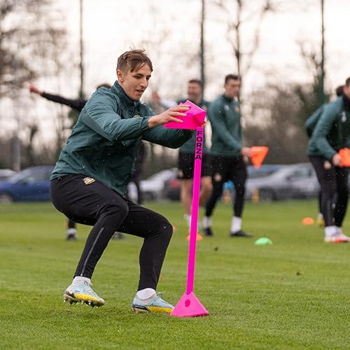 Miniatura 7 de FORZA Jumbo Triangle SuperCones  Conos de entrenamiento de fútbol profesional con diseño triangular, ideales para ejercicios de velocidad, agilidad