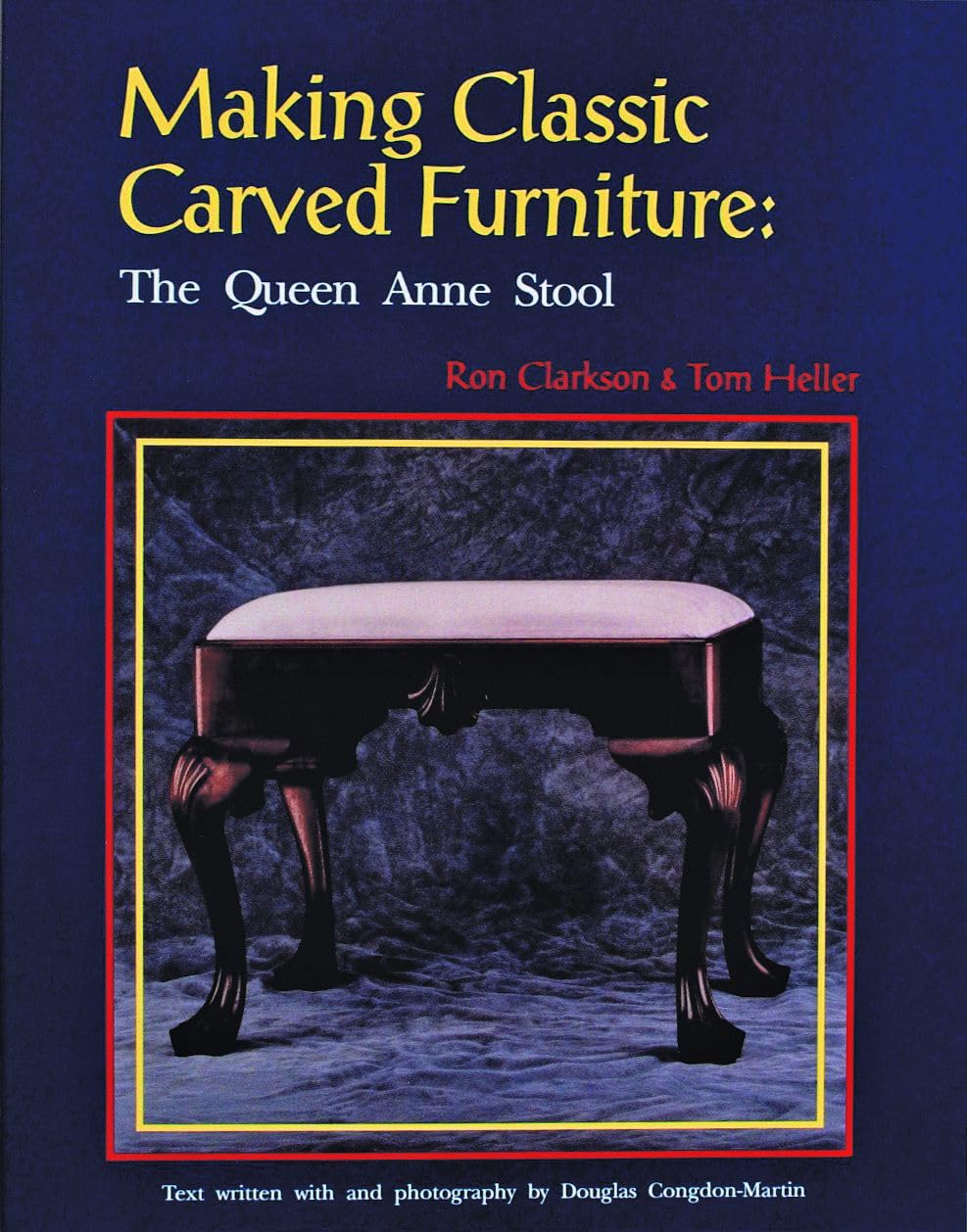 Livre de menuiserie Queen Anne Stool pour transmettre la passion du bois sculpté